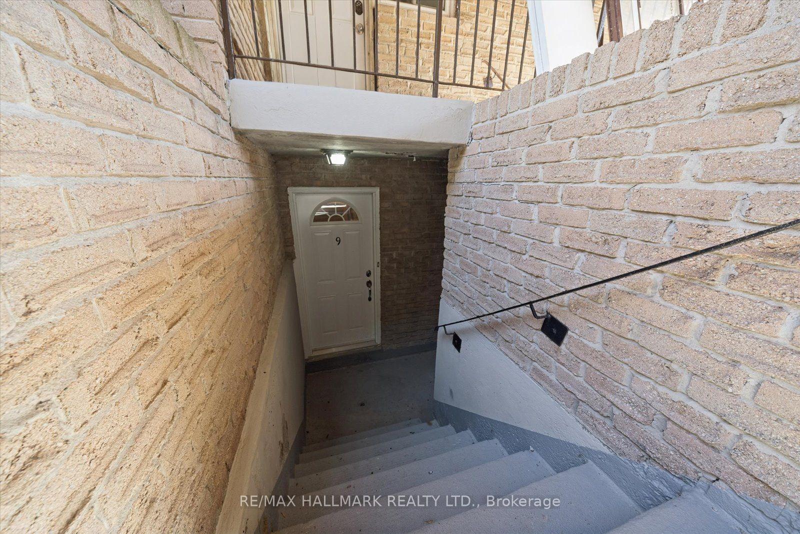 91 Muir Drive 9, Toronto Unit: 9