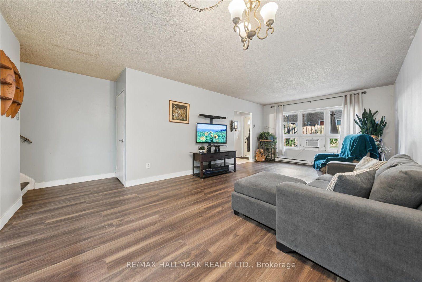 91 Muir Drive 9, Toronto Unit: 9
