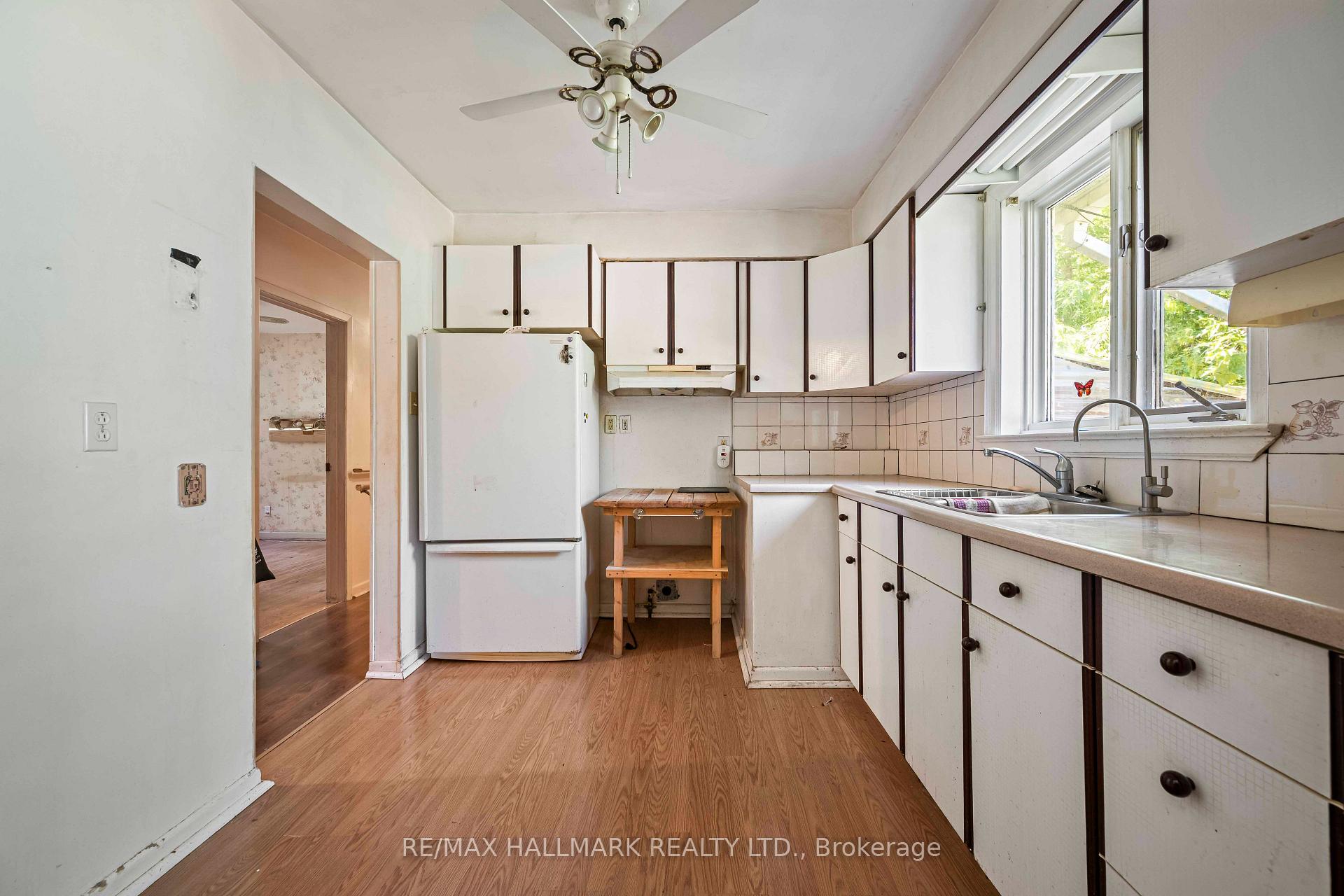 4 Crestview Road