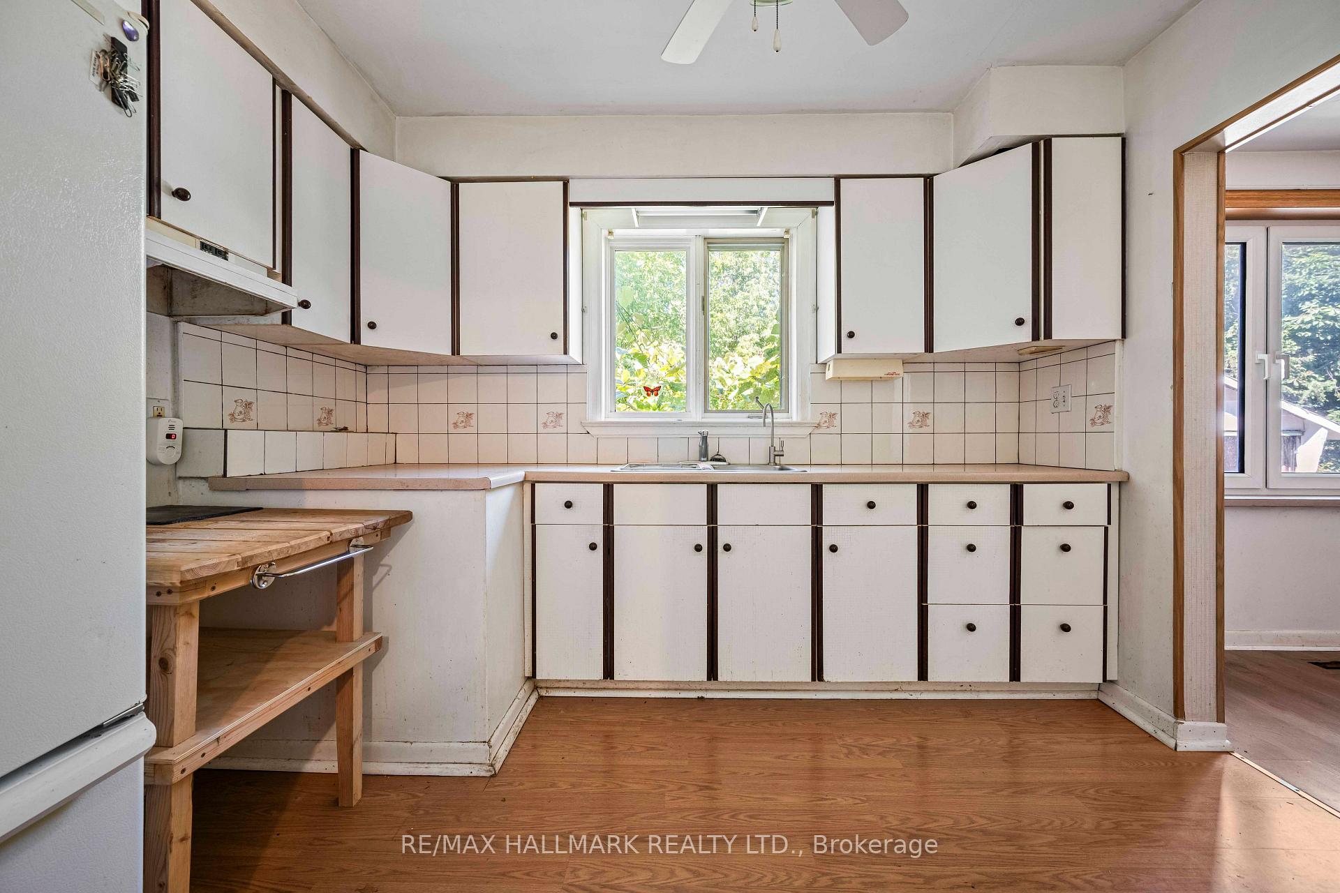 4 Crestview Road