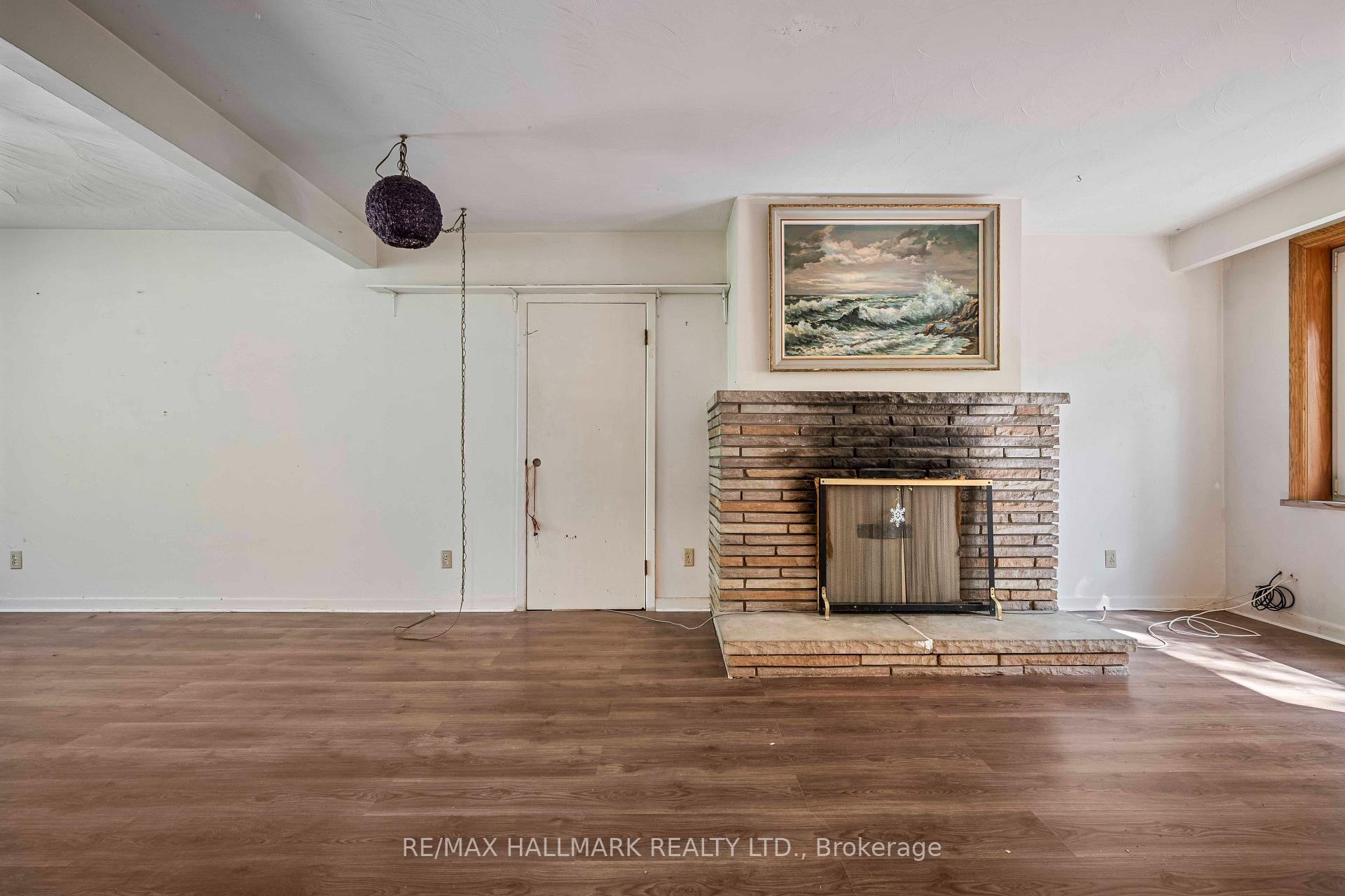 4 Crestview Road