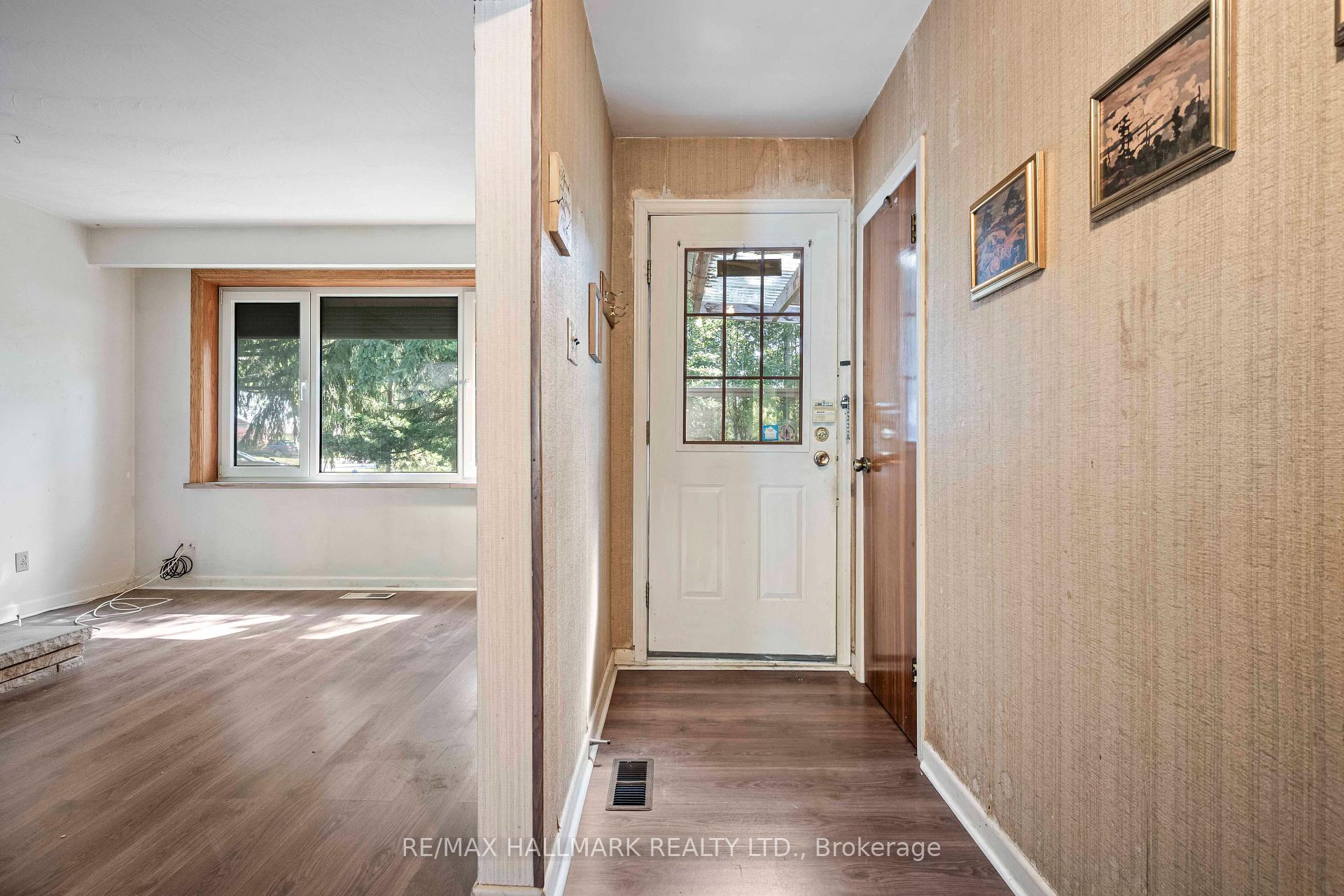 4 Crestview Road
