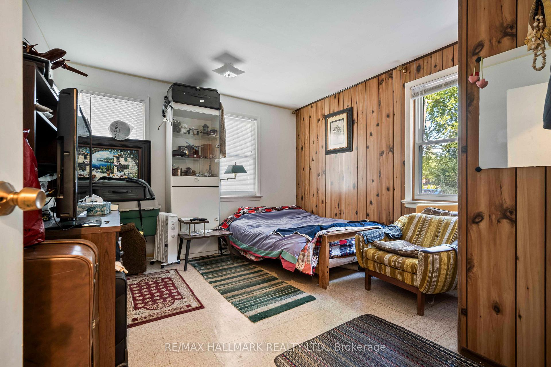 4 Crestview Road