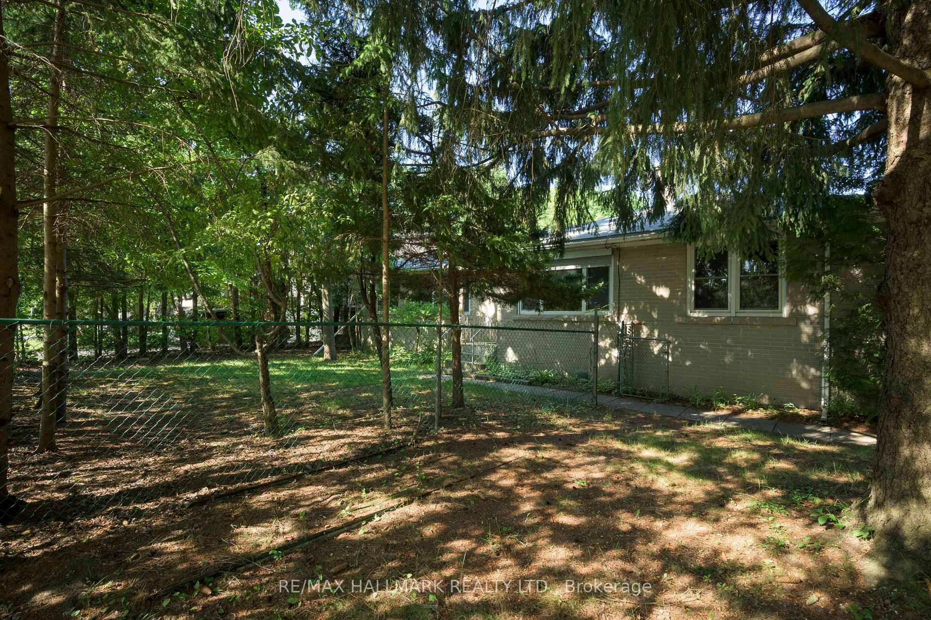 4 Crestview Road