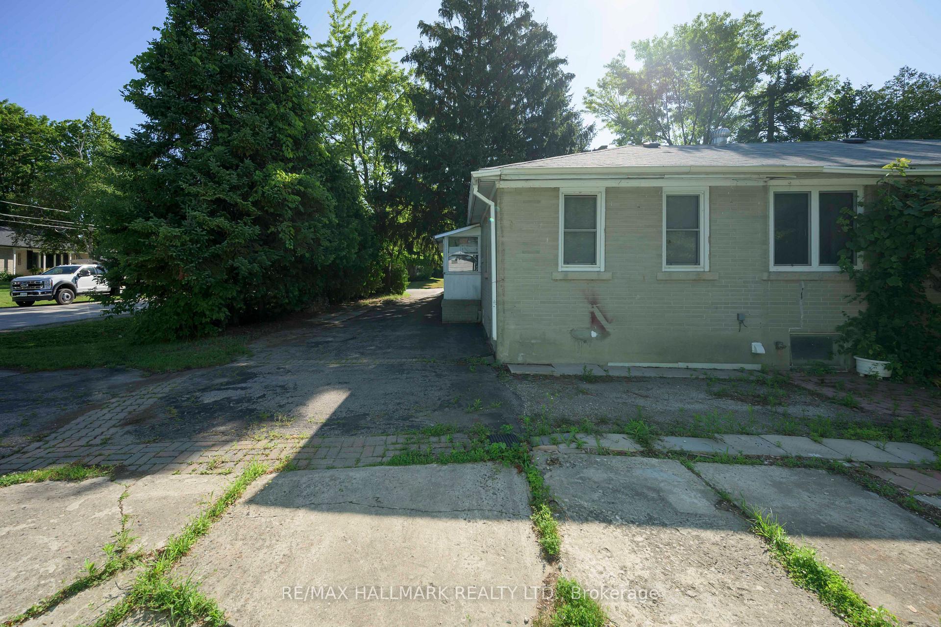 4 Crestview Road