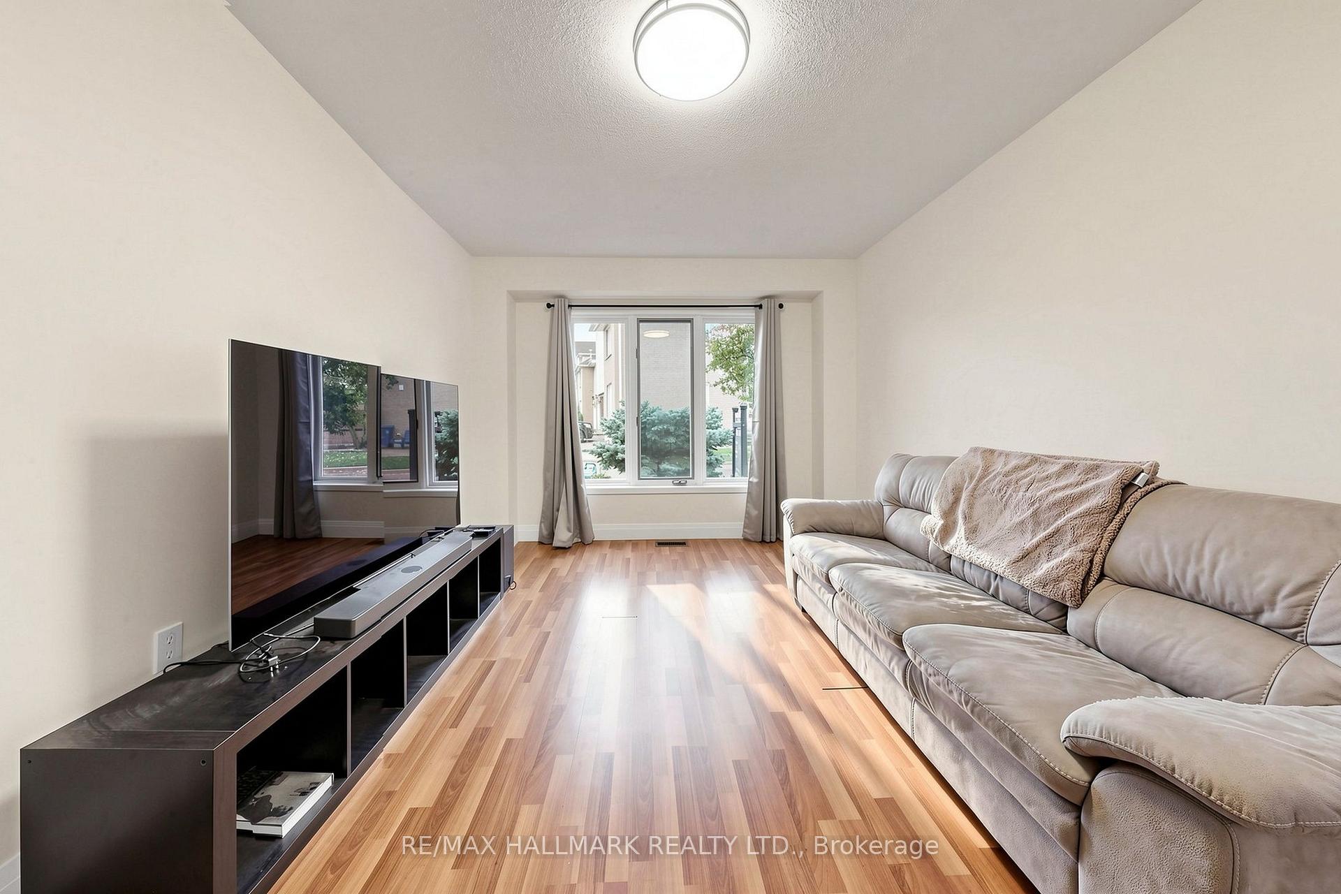 351 Riddell Court 1