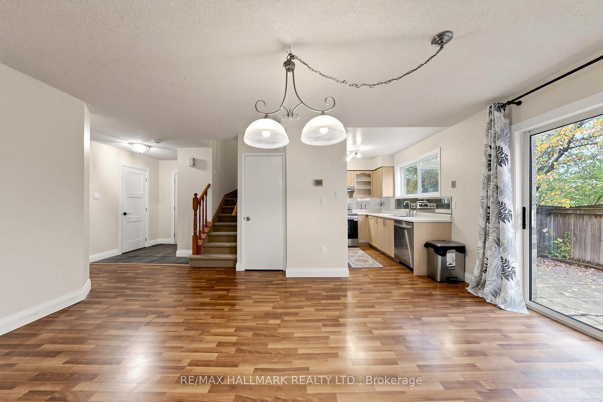 351 Riddell Court 1