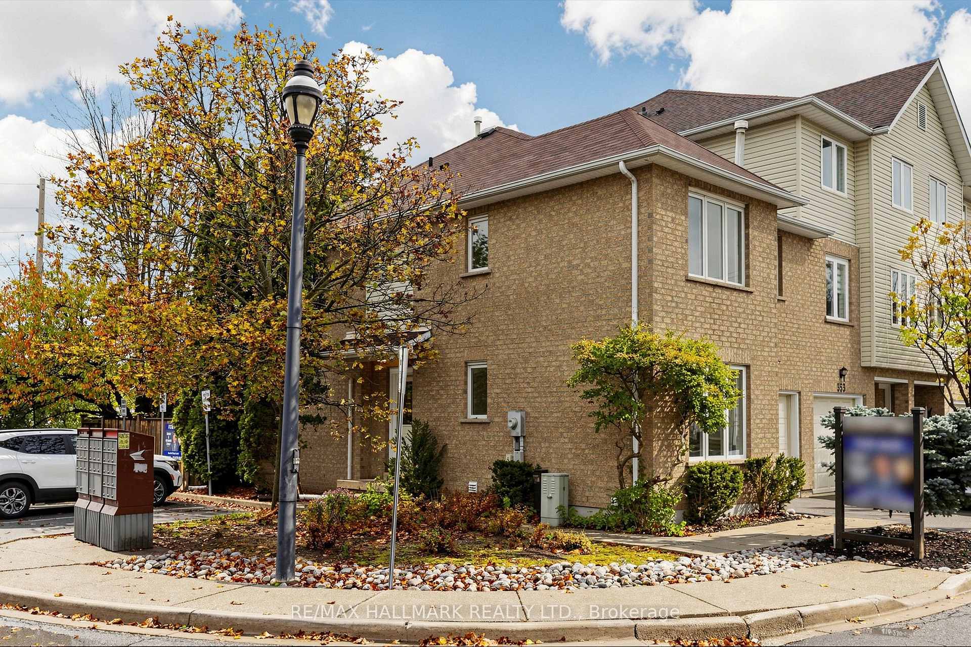 351 Riddell Court 1