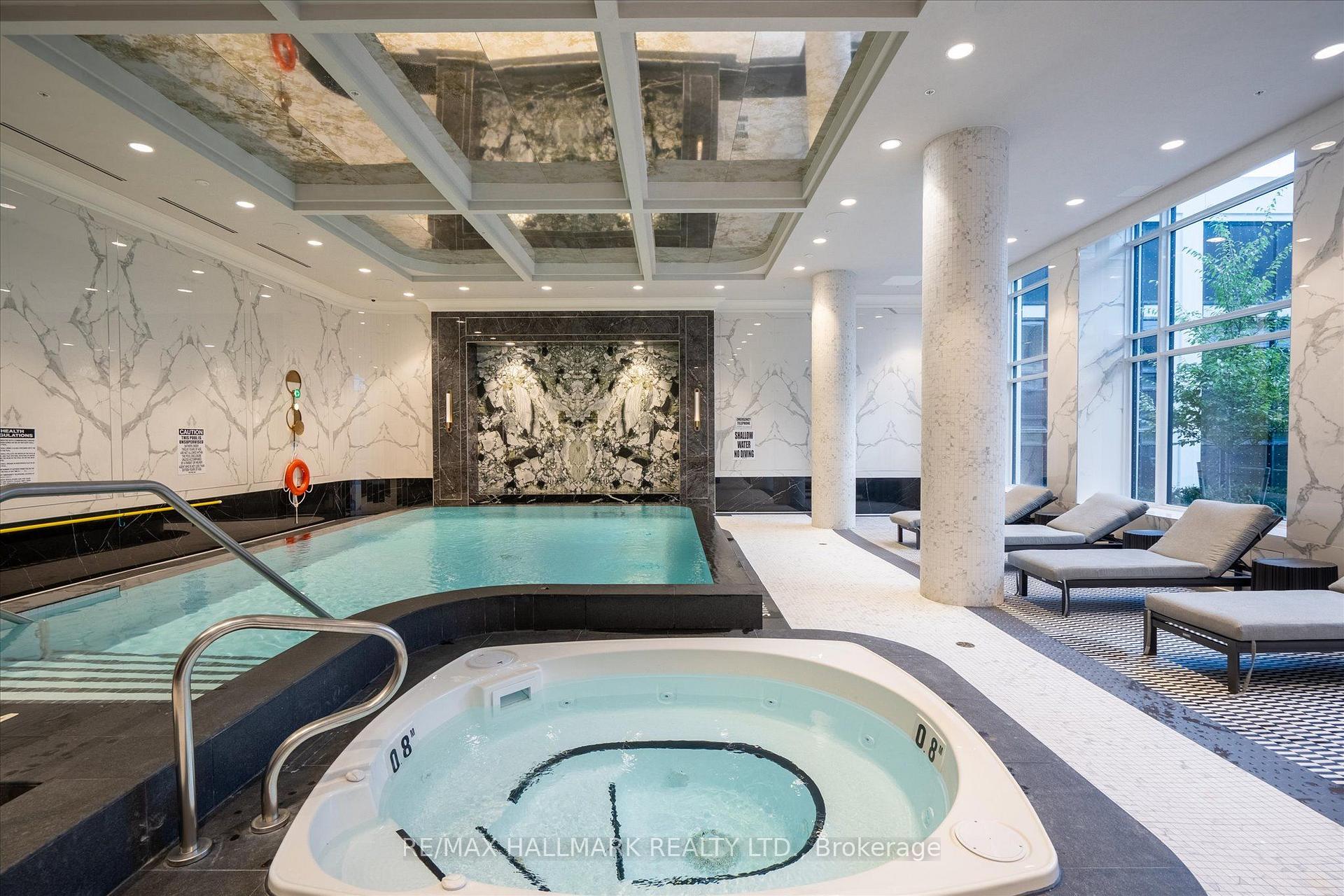 259 The Kingsway TH 6 Suite 122, Toronto Unit: TH 6 Suite 122