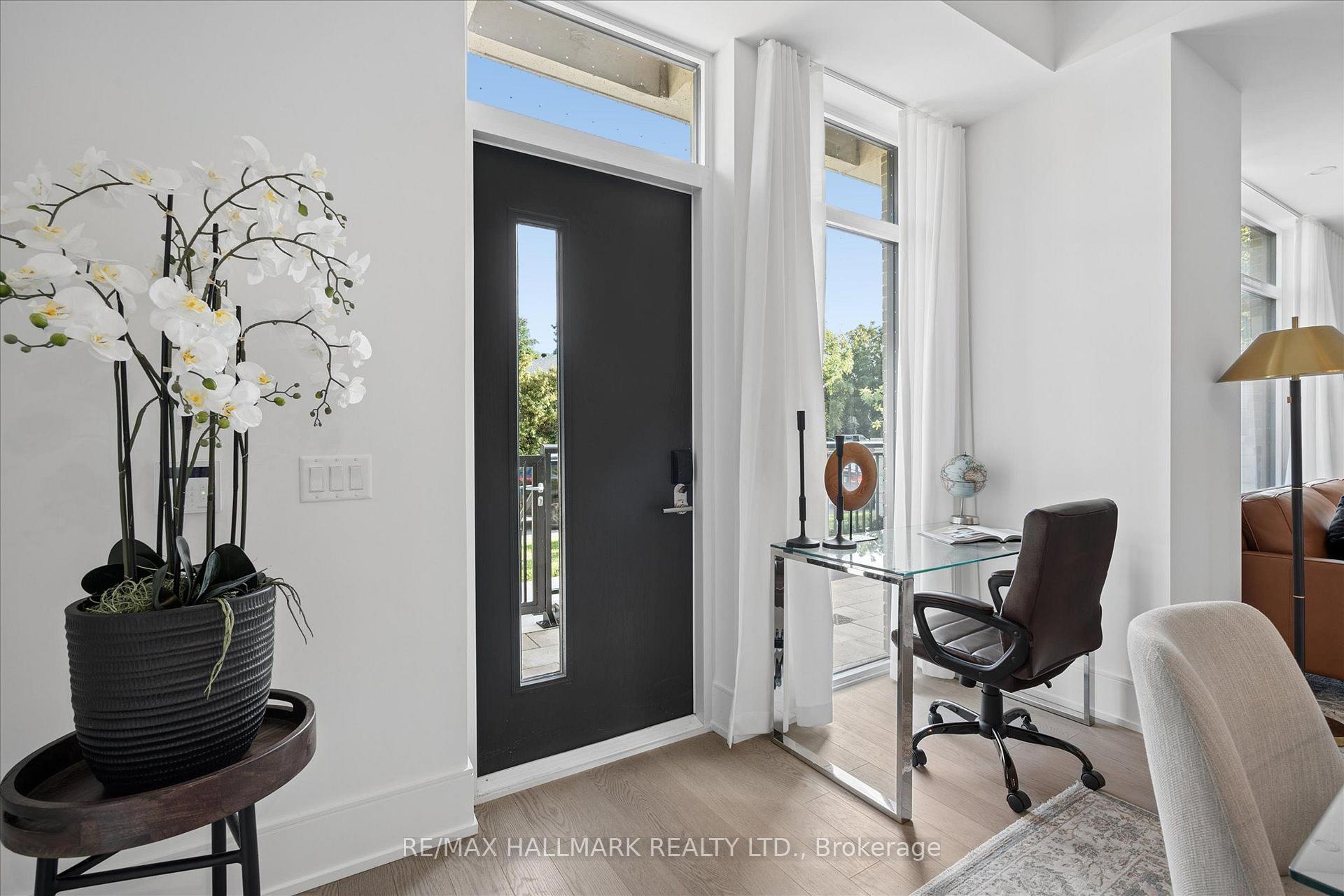 259 The Kingsway TH 6 Suite 122, Toronto Unit: TH 6 Suite 122