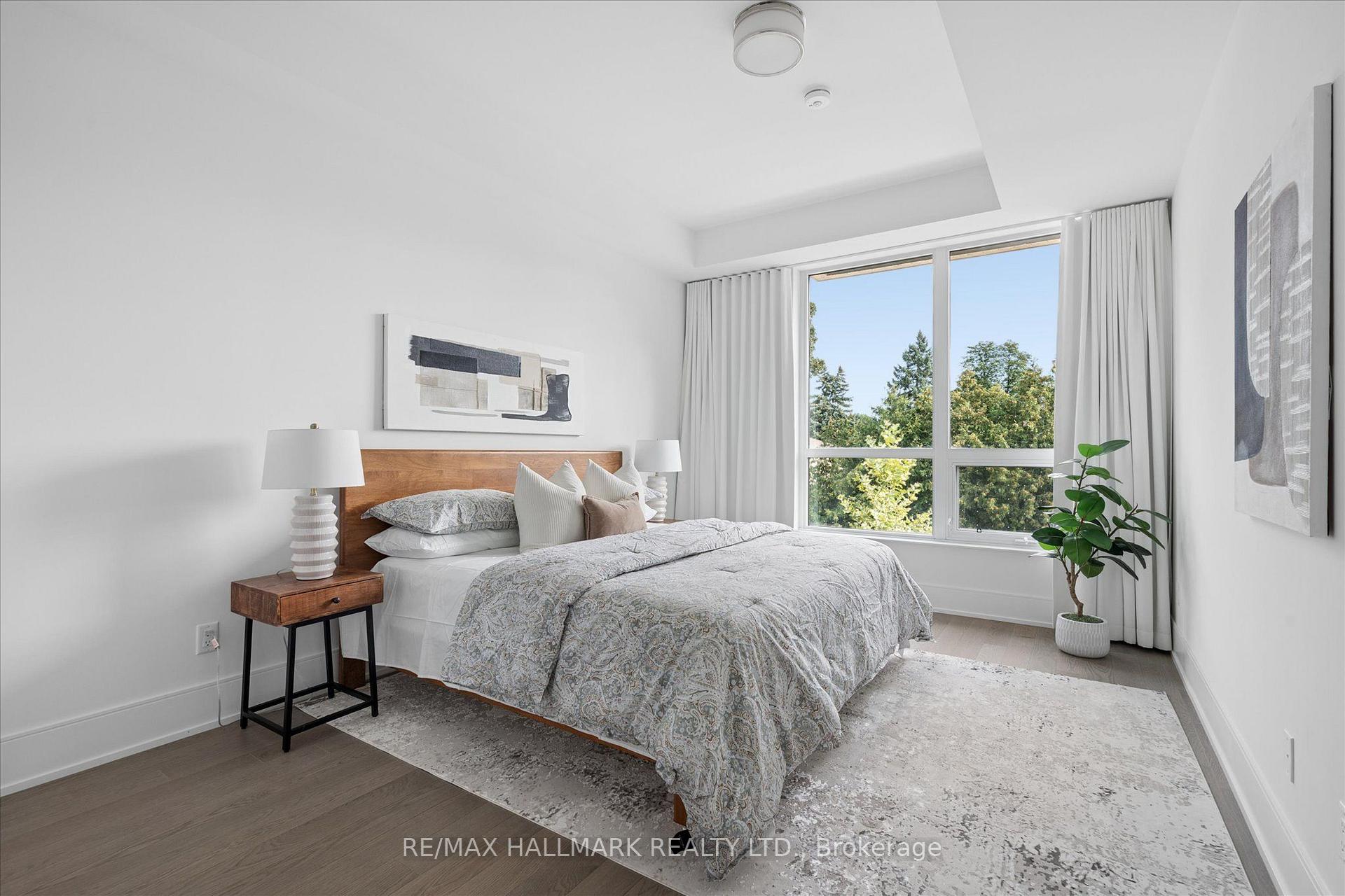 259 The Kingsway TH 6 Suite 122, Toronto Unit: TH 6 Suite 122