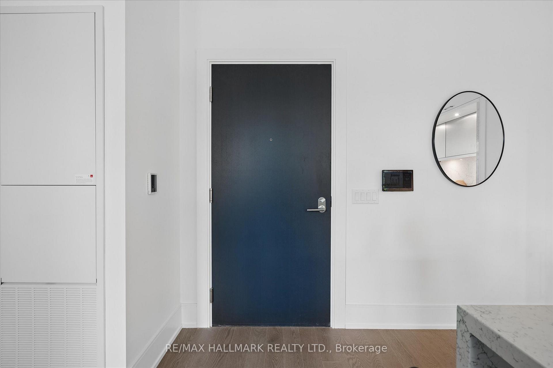 259 The Kingsway TH 6 Suite 122, Toronto Unit: TH 6 Suite 122