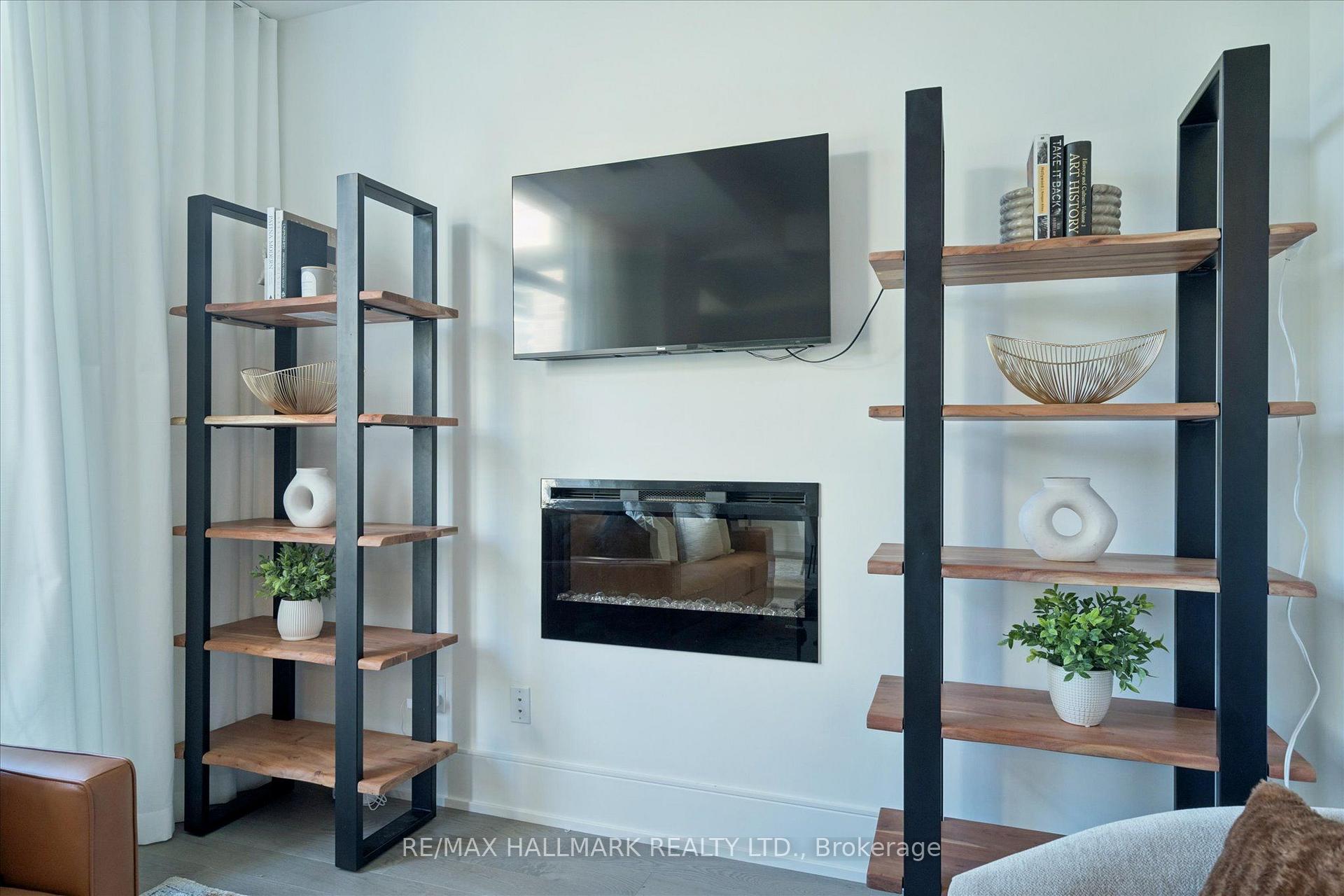 259 The Kingsway TH 6 Suite 122, Toronto Unit: TH 6 Suite 122
