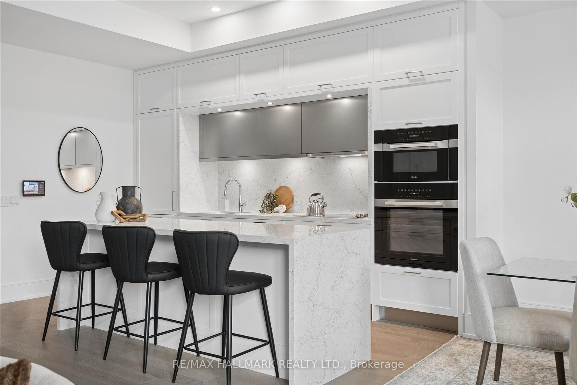 259 The Kingsway TH 6 Suite 122, Toronto Unit: TH 6 Suite 122