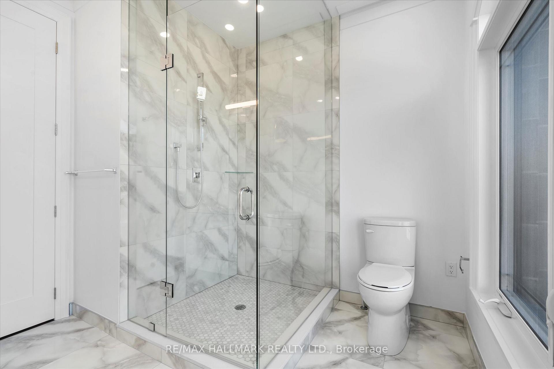 27 Antonio Court 1B, Toronto Unit: 1B