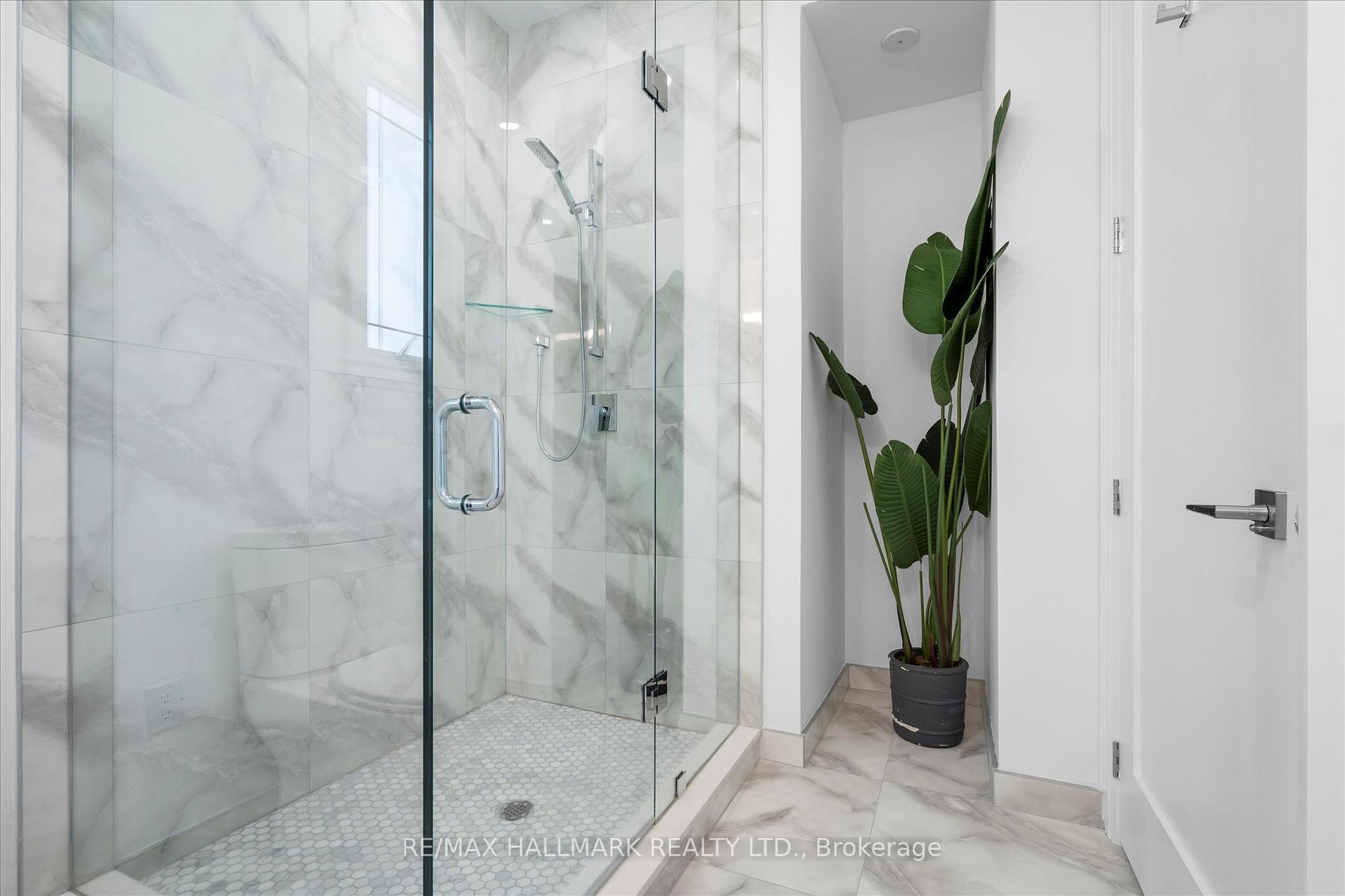 27 Antonio Court 1B, Toronto Unit: 1B