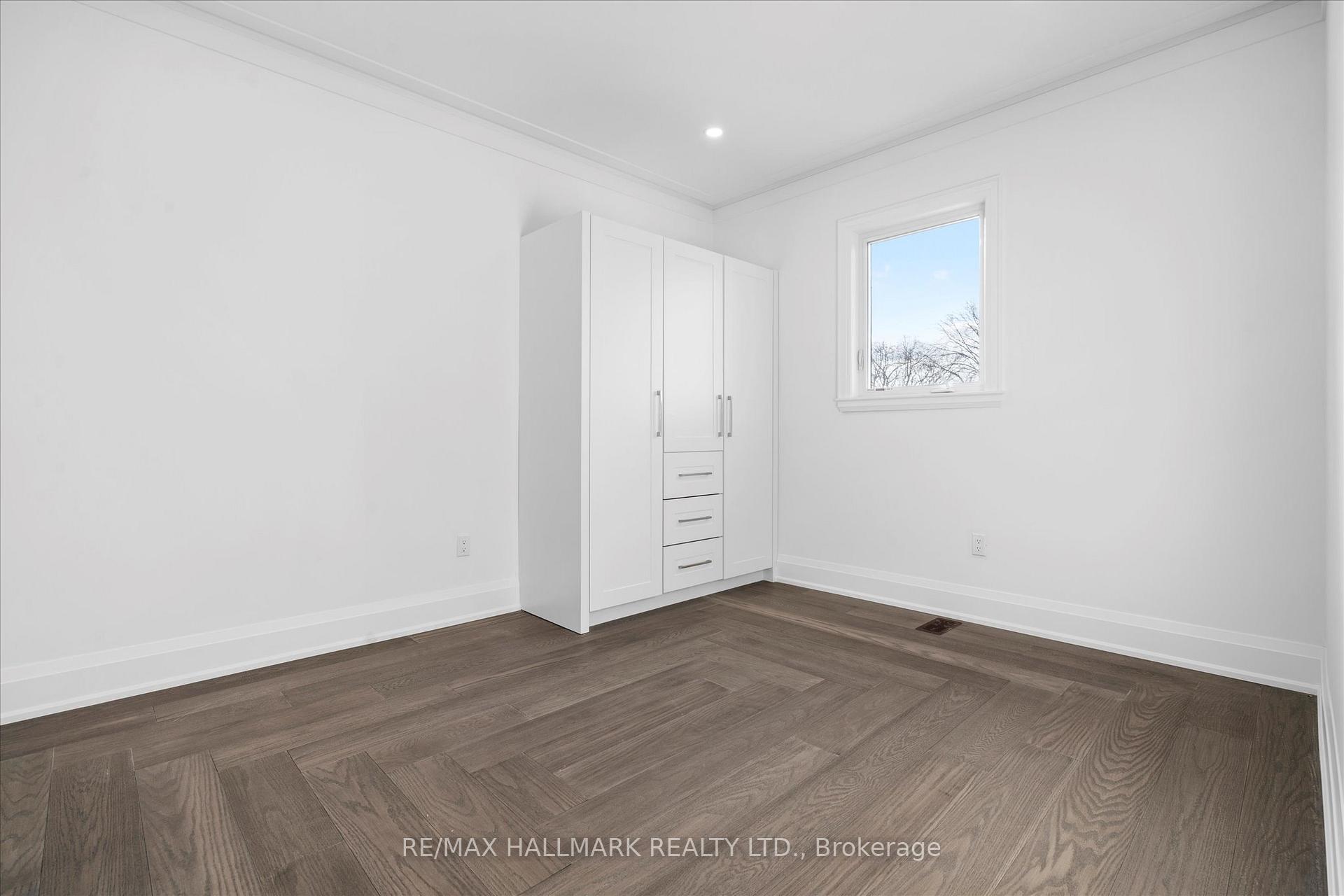 27 Antonio Court 1B, Toronto Unit: 1B