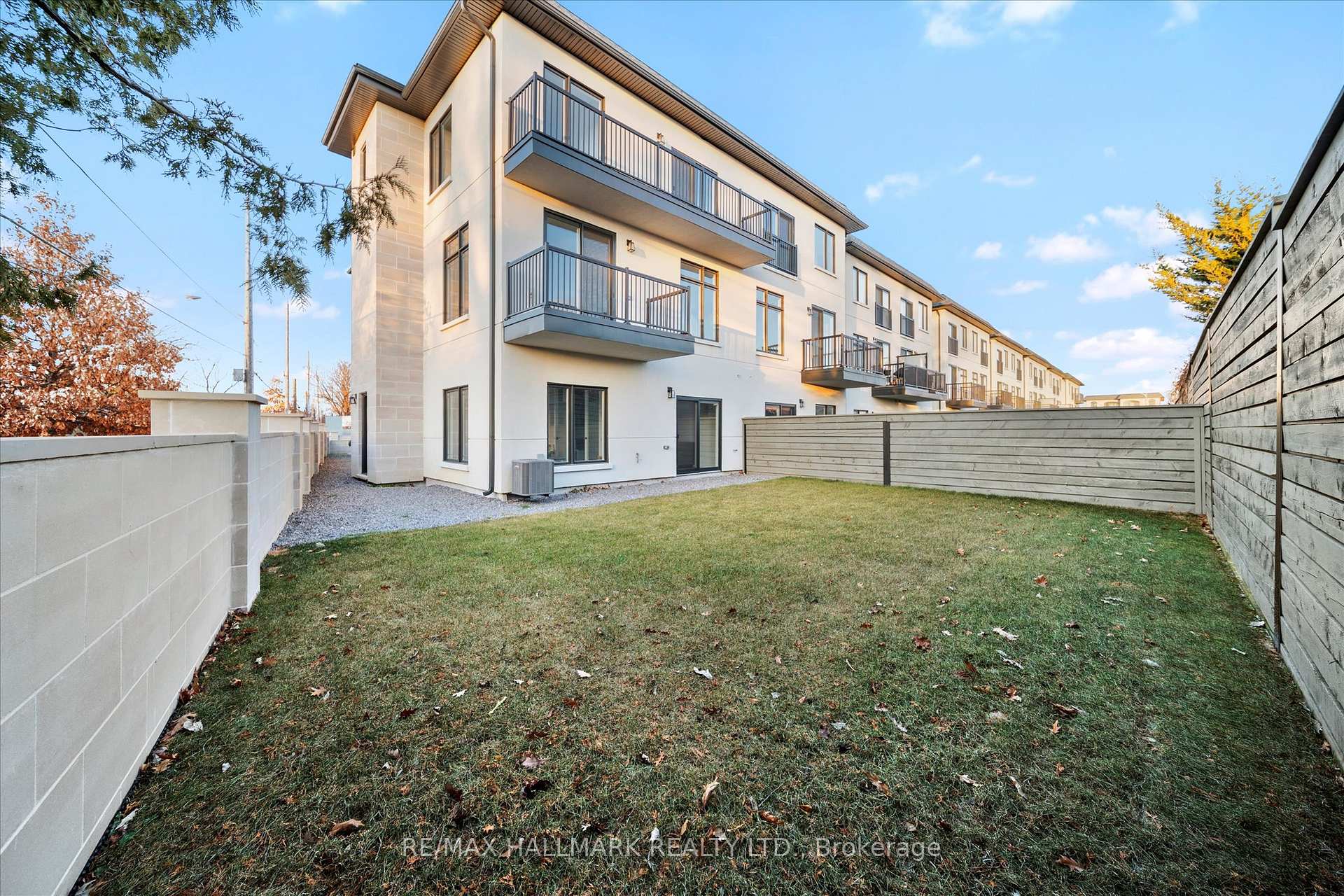 27 Antonio Court 1B, Toronto Unit: 1B