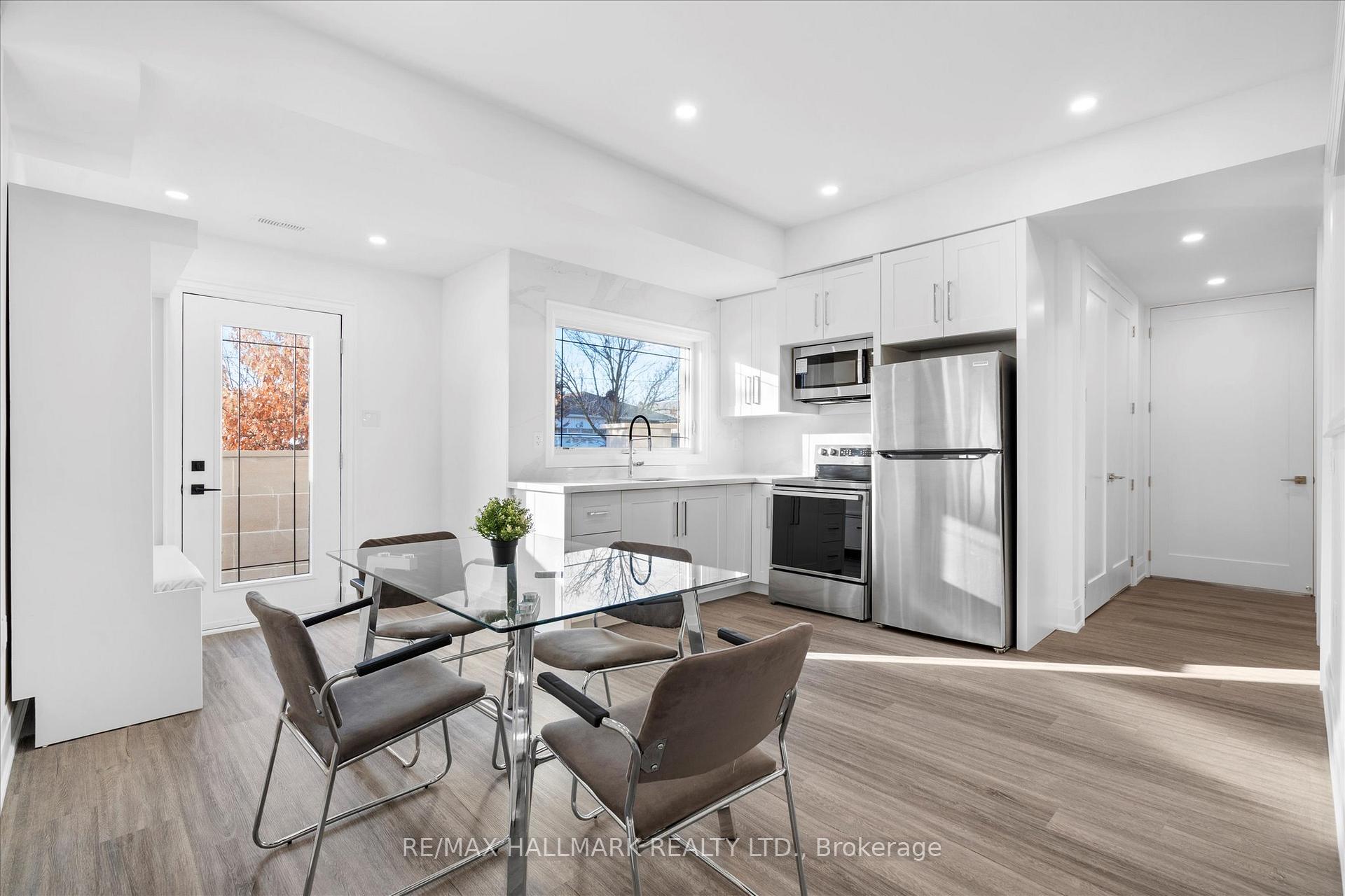 27 Antonio Court 1B, Toronto Unit: 1B