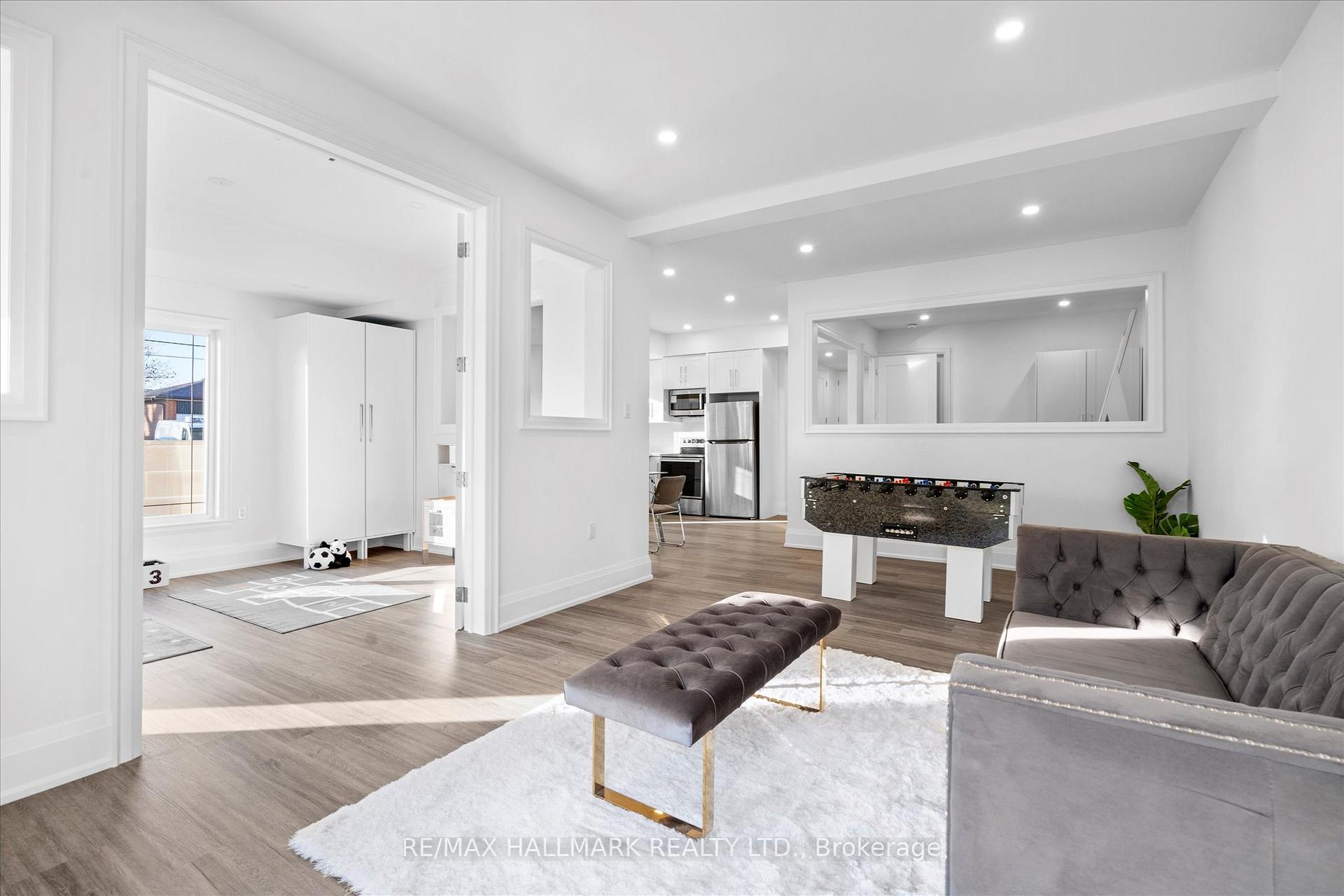 27 Antonio Court 1B, Toronto Unit: 1B
