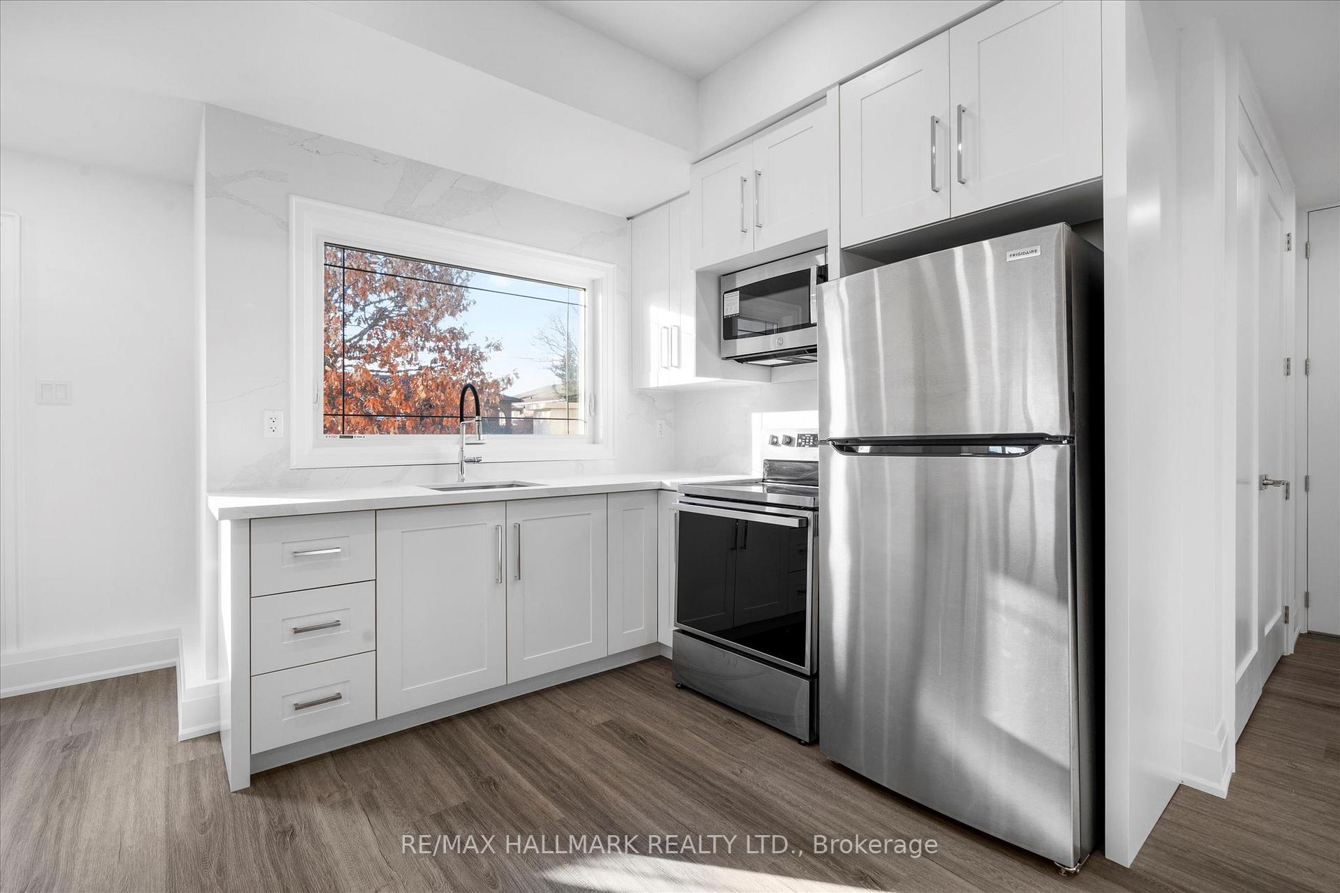 27 Antonio Court 1B, Toronto Unit: 1B