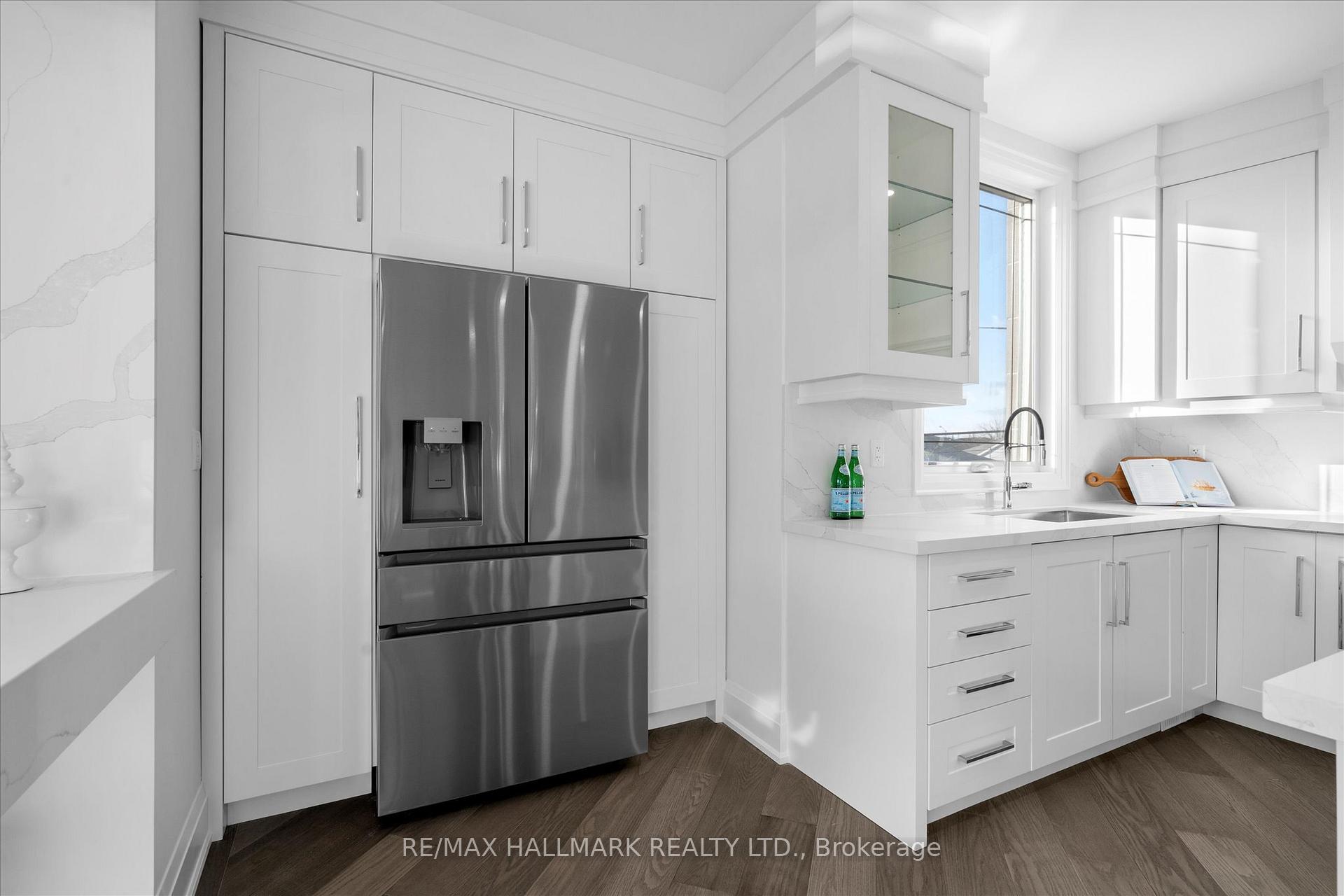 27 Antonio Court 1B, Toronto Unit: 1B