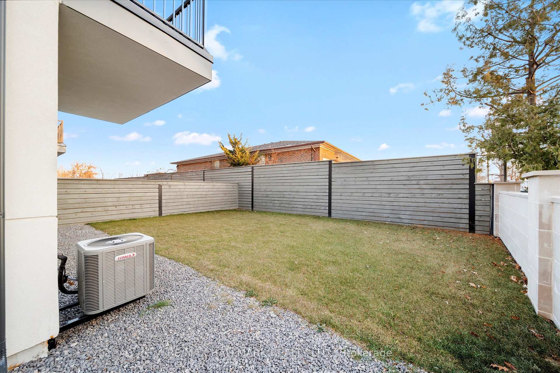 27 Antonio Court 1B, Toronto Unit: 1B