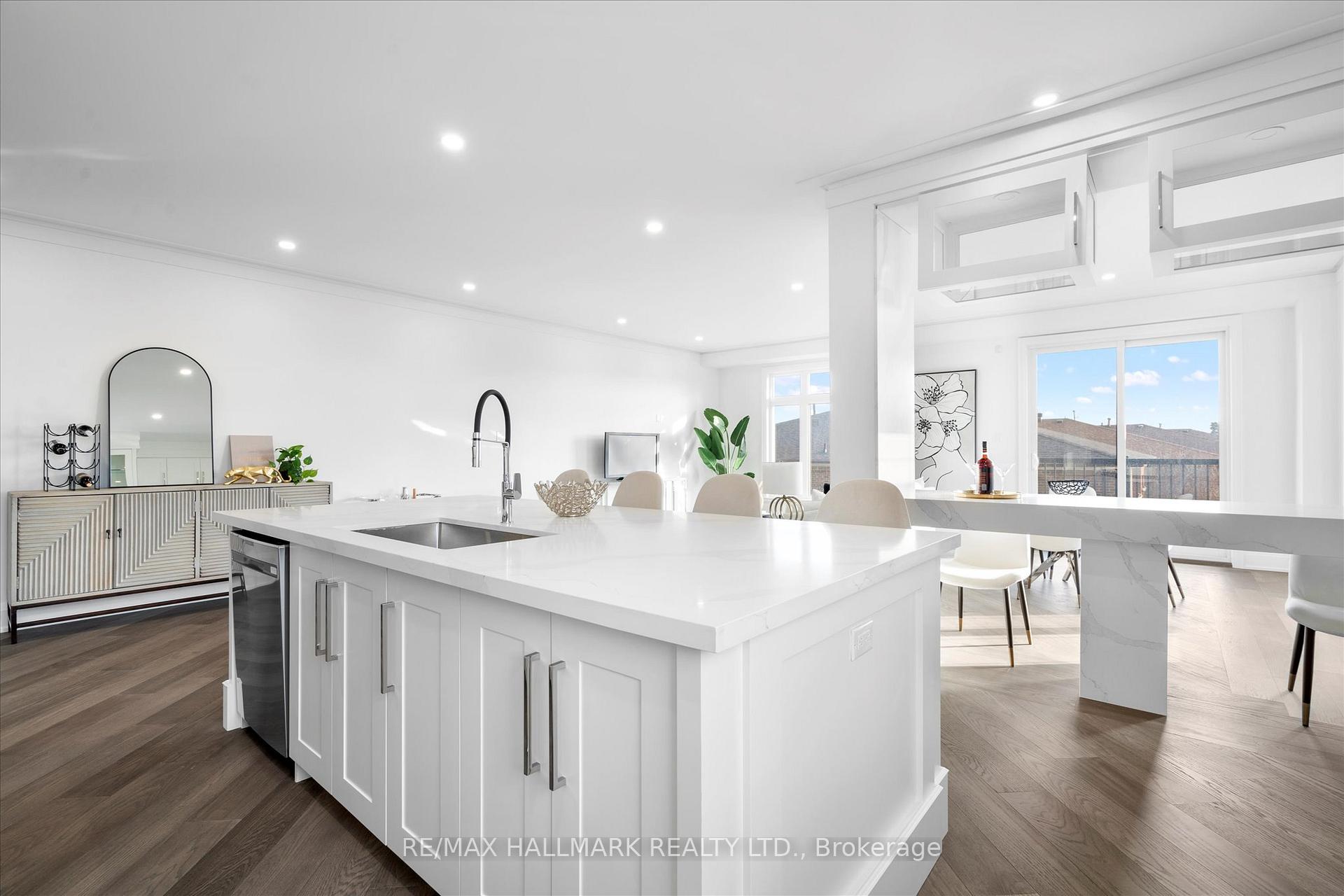 27 Antonio Court 1B, Toronto Unit: 1B