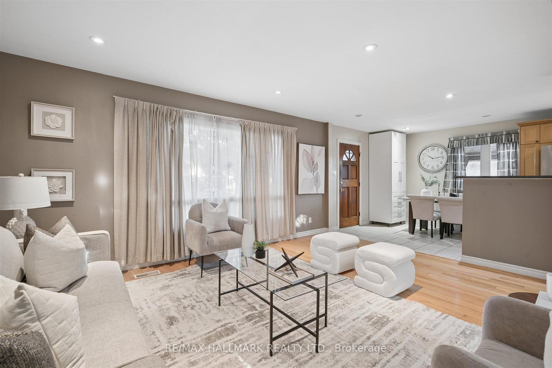 28 Finsbury Crescent, Toronto