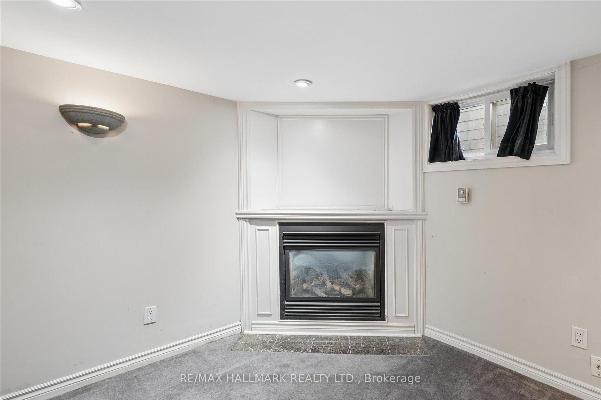 28 Finsbury Crescent, Toronto