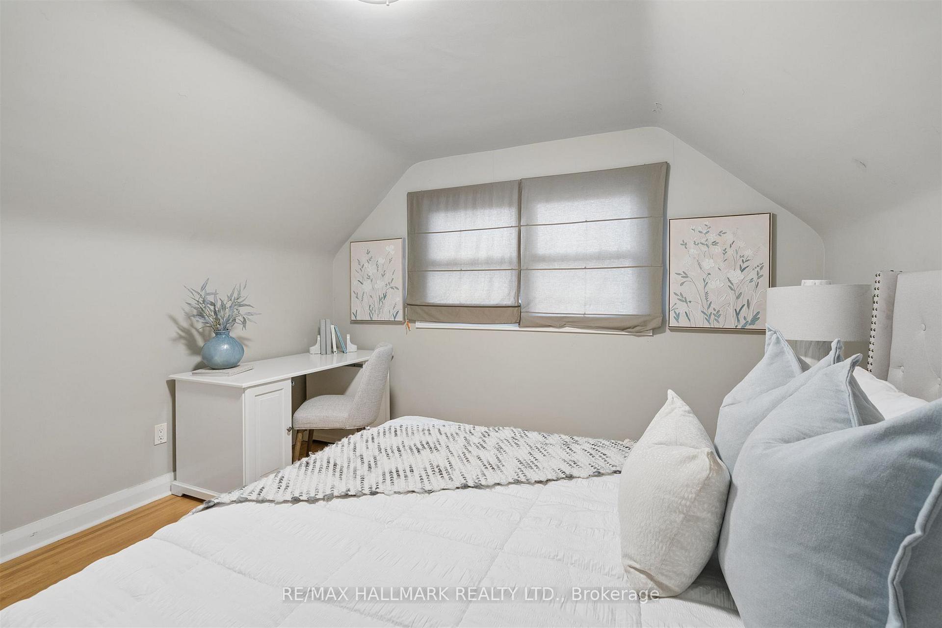 28 Finsbury Crescent, Toronto
