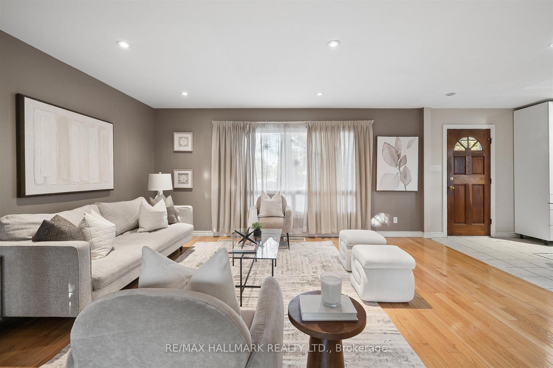28 Finsbury Crescent, Toronto