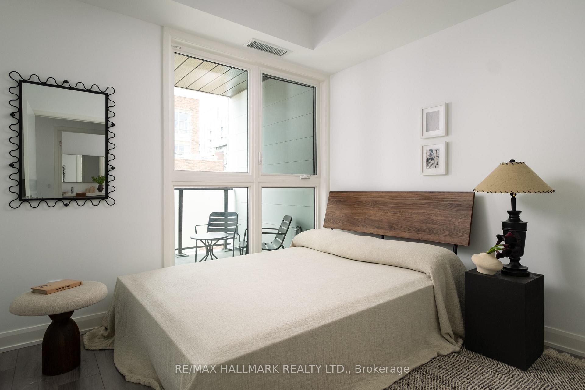 385 Osler Street N 406, Toronto Unit: 406