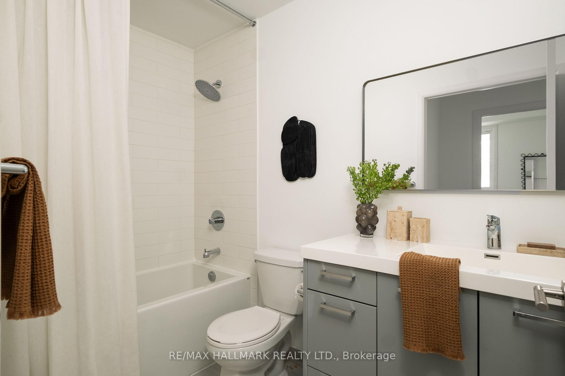 385 Osler Street N 406, Toronto Unit: 406