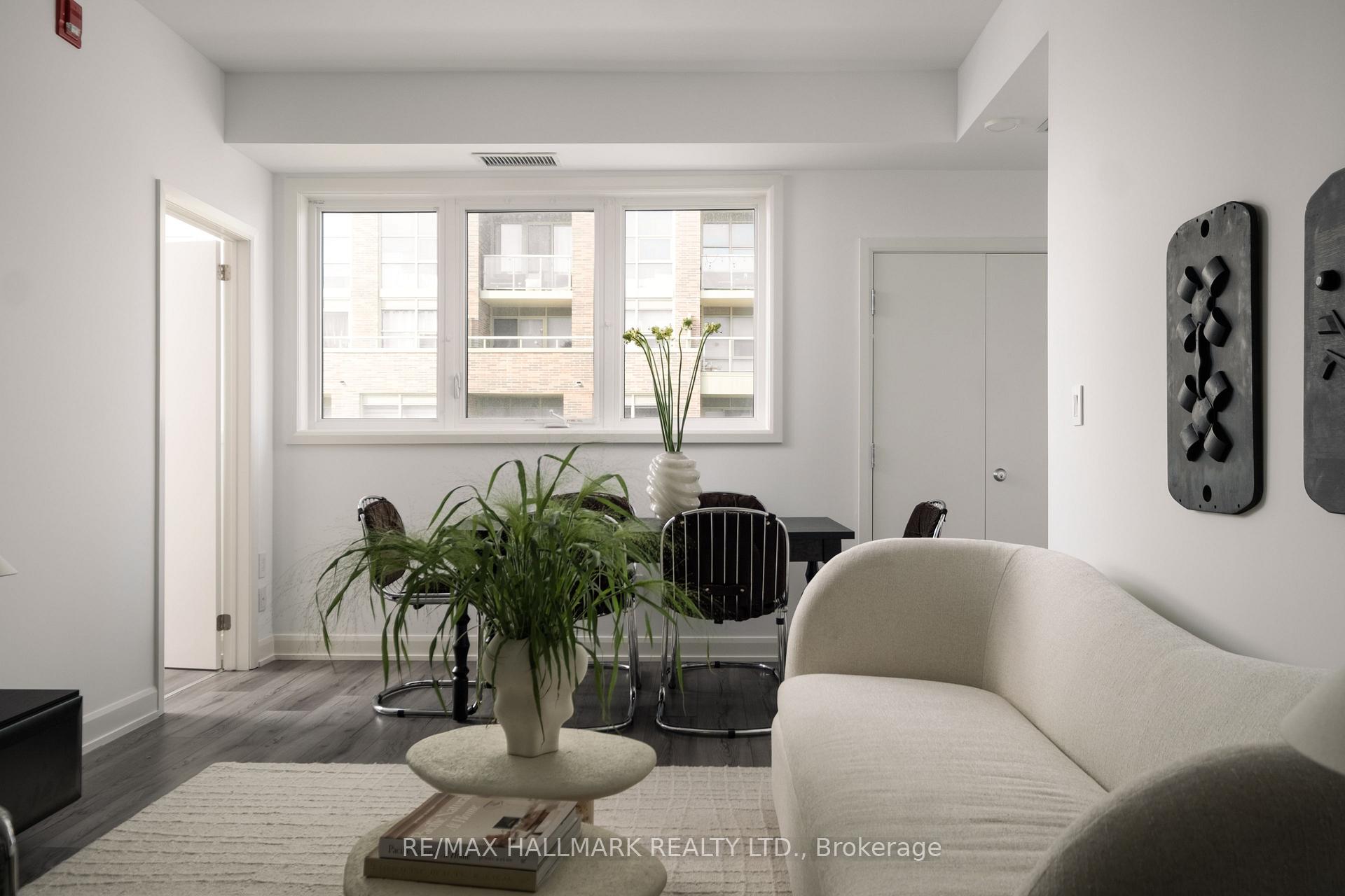 385 Osler Street N 406, Toronto Unit: 406