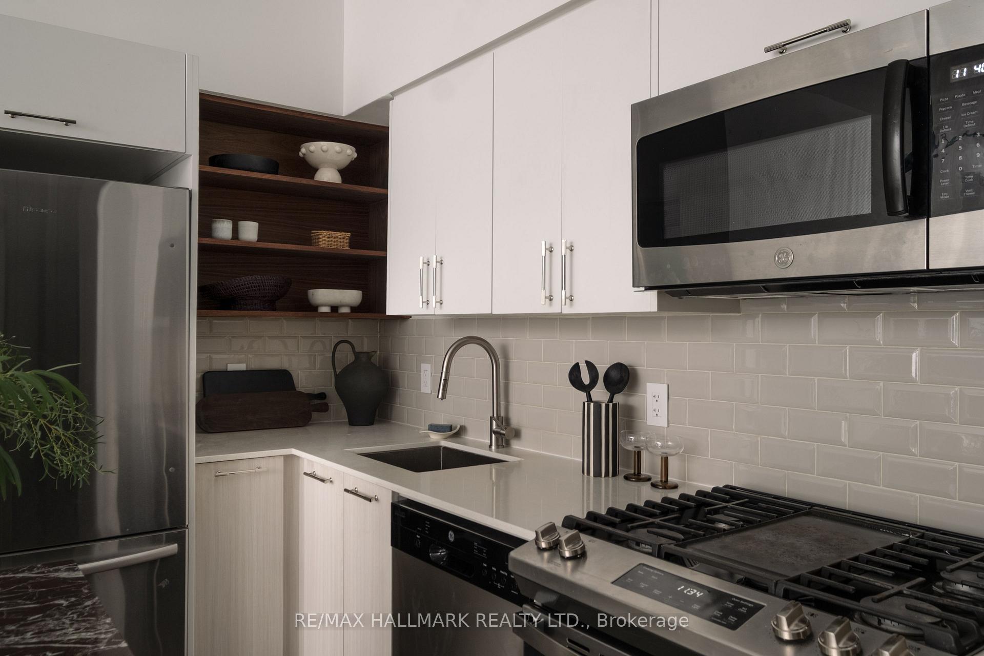 385 Osler Street N 406, Toronto Unit: 406