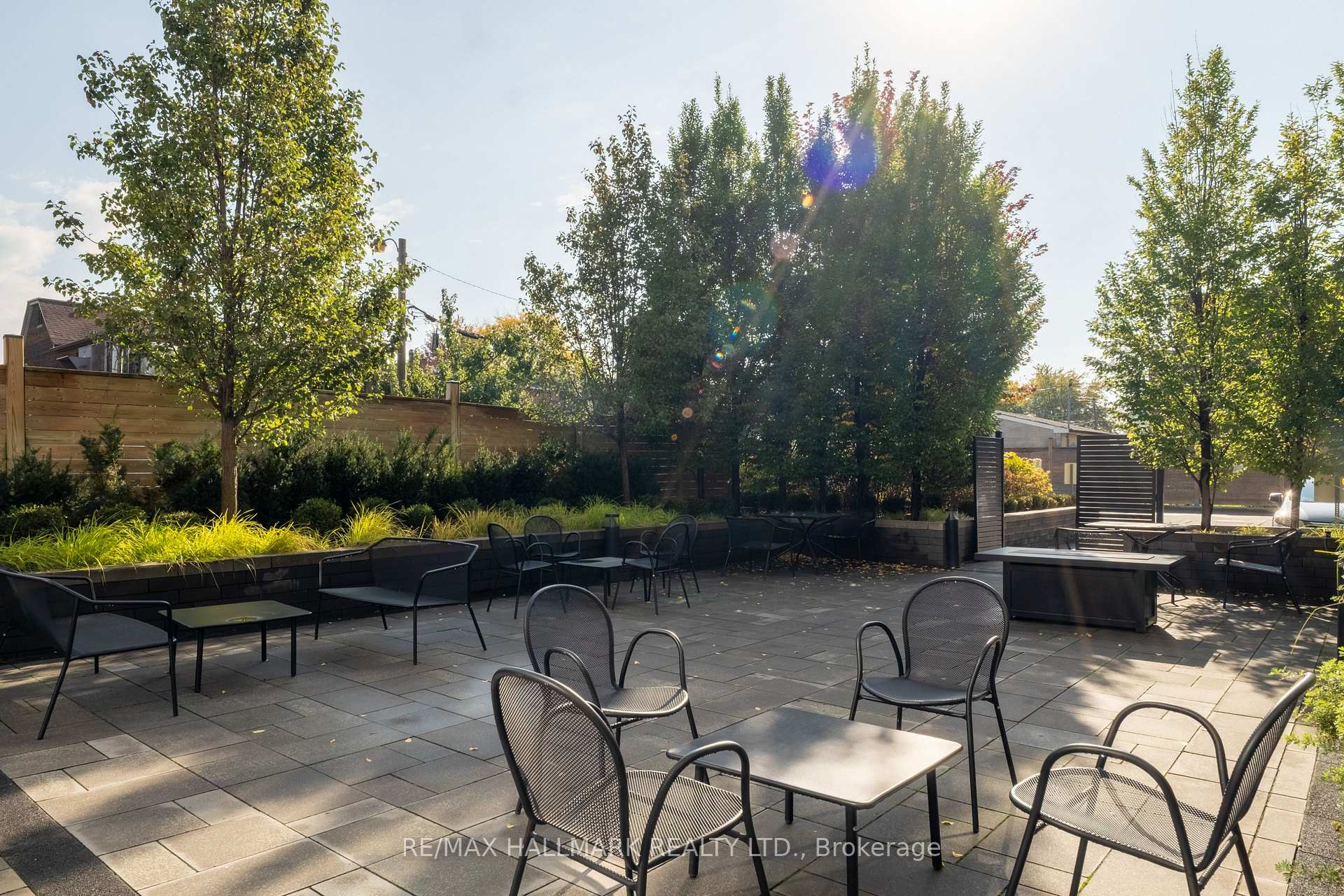 385 Osler Street N 406, Toronto Unit: 406