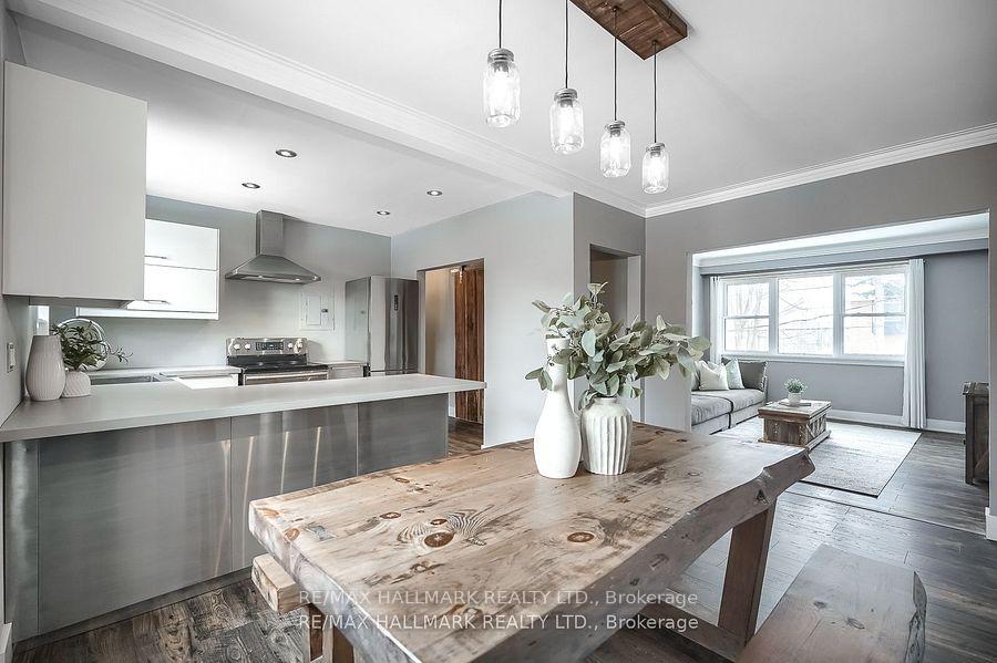 6 Thirty First Street UPPER, Toronto Unit: UPPER