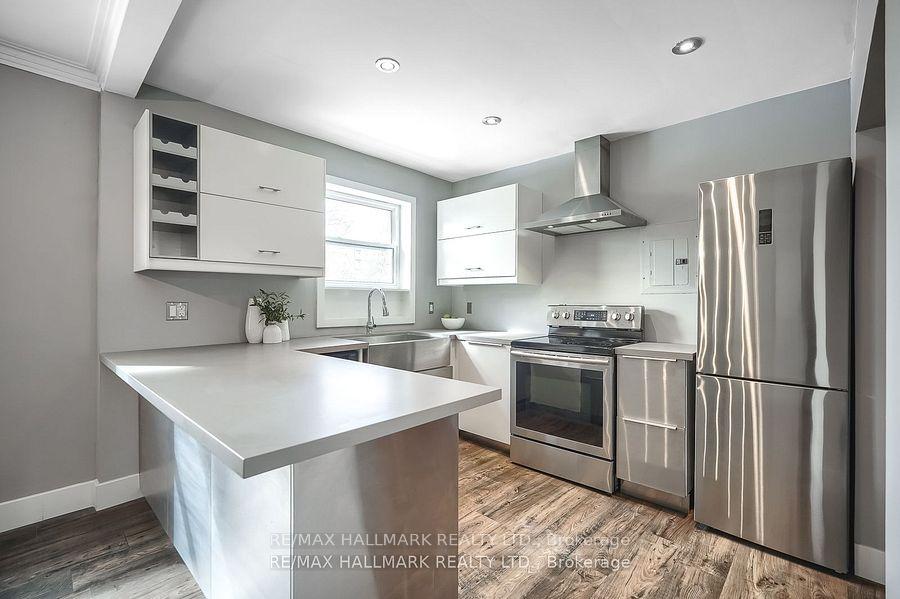 6 Thirty First Street UPPER, Toronto Unit: UPPER
