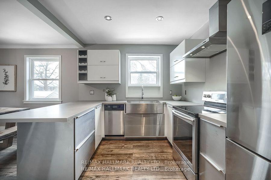 6 Thirty First Street UPPER, Toronto Unit: UPPER