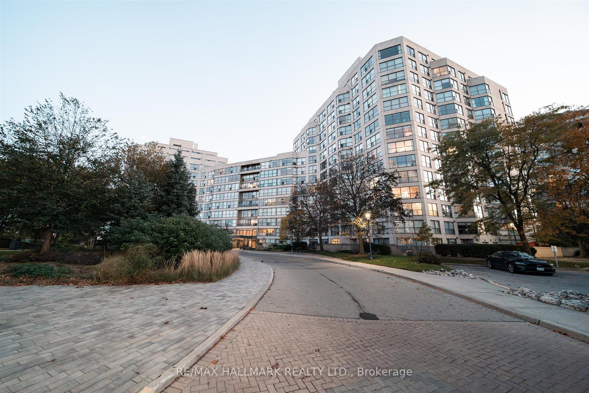 2267 Lakeshore Boulevard W 707, Toronto Unit: 707