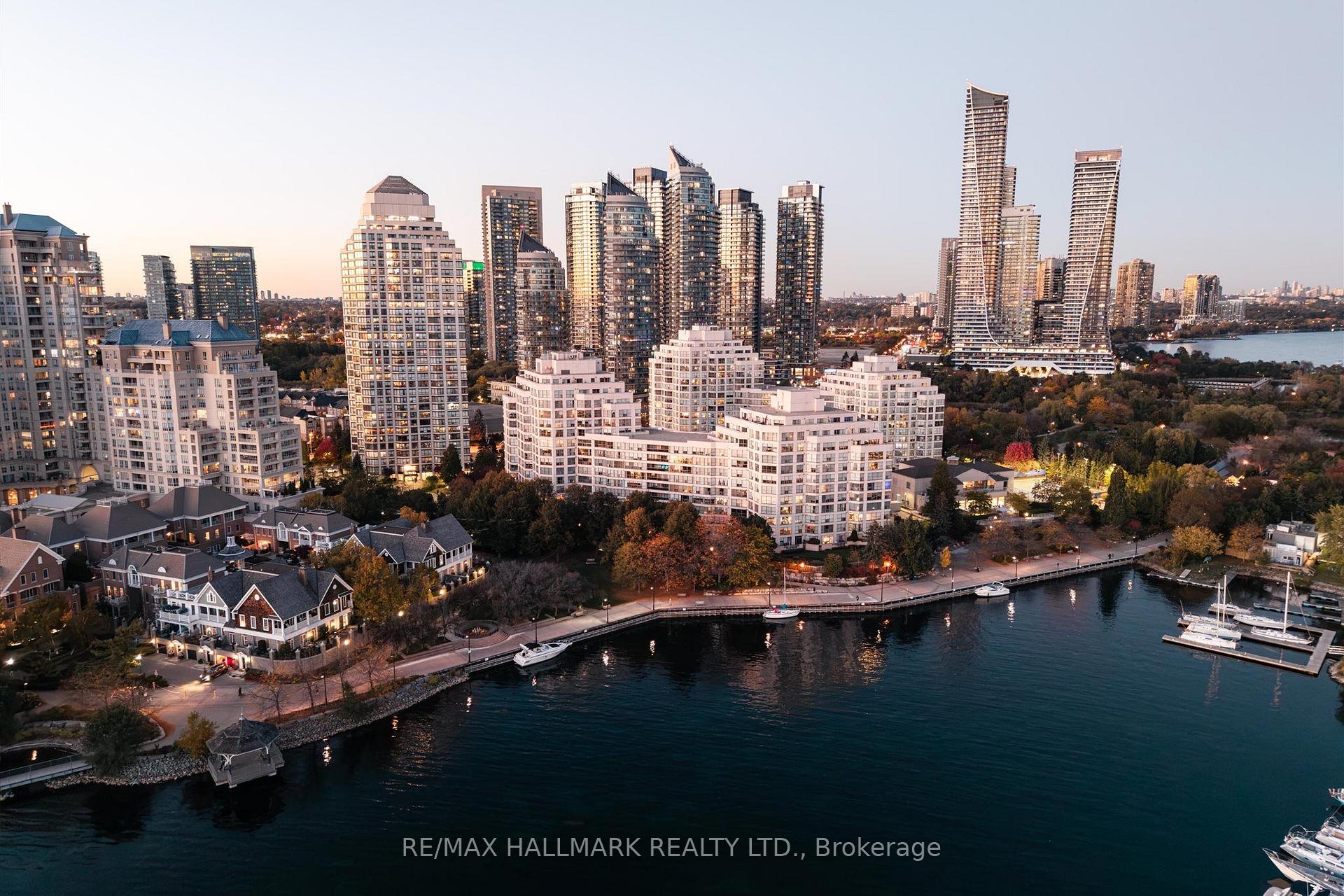2267 Lakeshore Boulevard W 707, Toronto Unit: 707