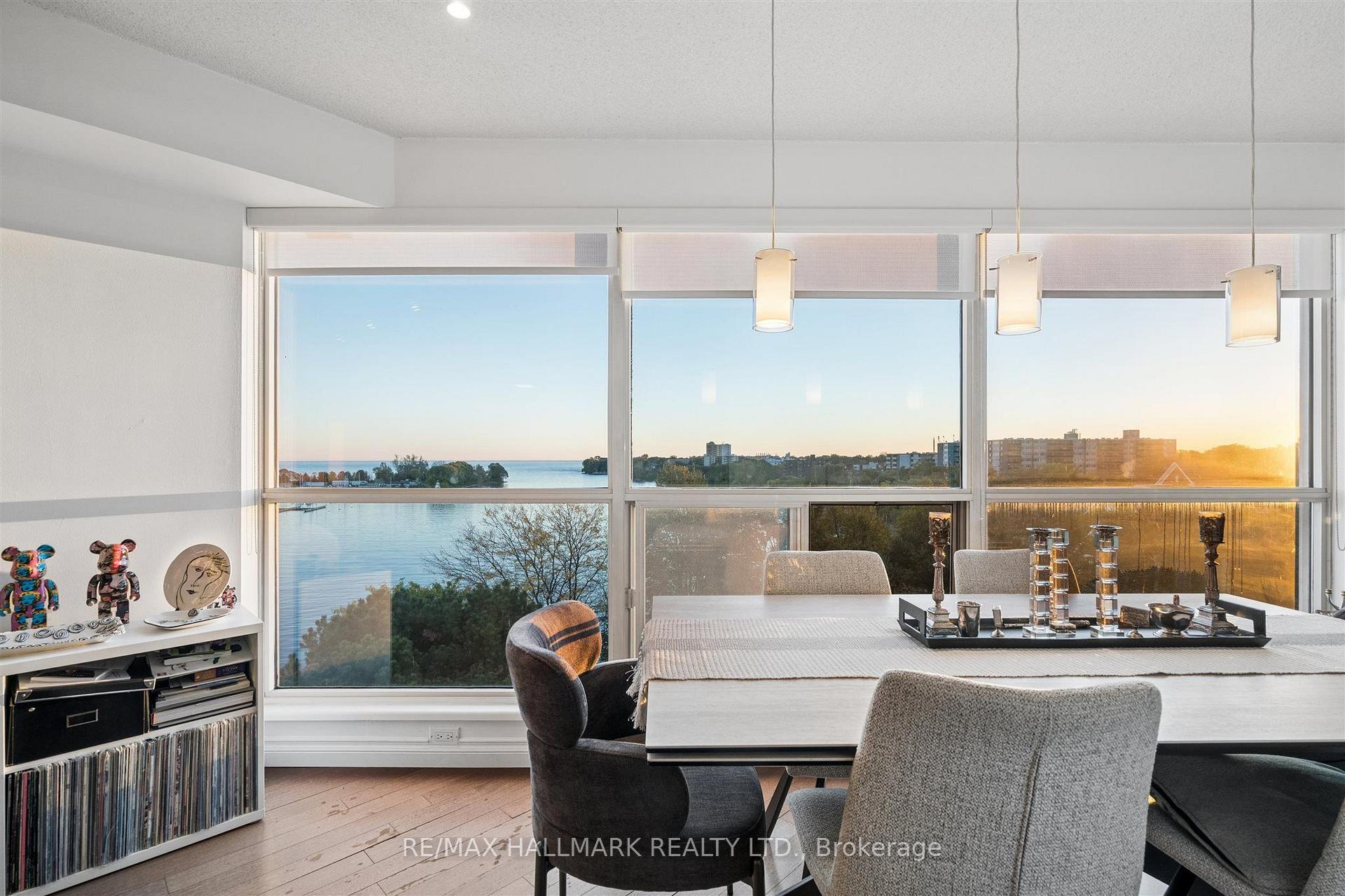 2267 Lakeshore Boulevard W 707, Toronto Unit: 707
