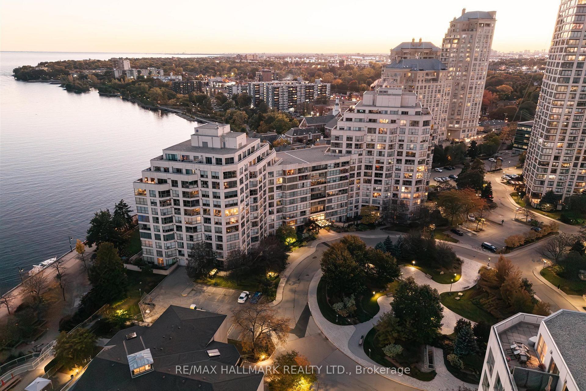 2267 Lakeshore Boulevard W 707, Toronto Unit: 707