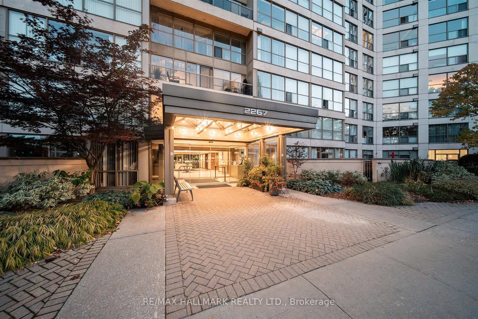 2267 Lakeshore Boulevard W 707, Toronto Unit: 707