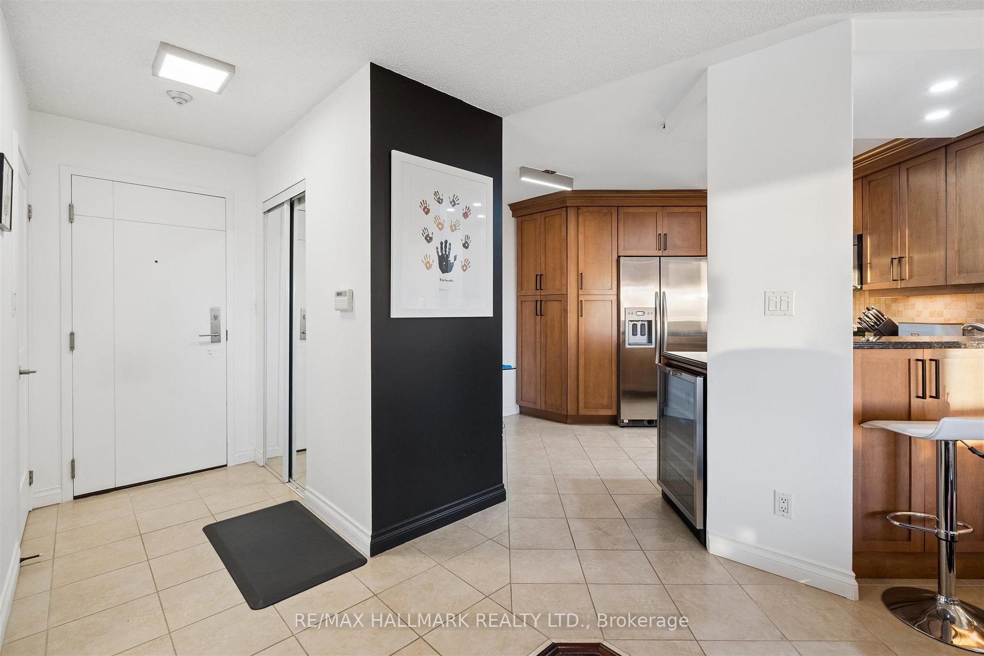 2267 Lakeshore Boulevard W 707, Toronto Unit: 707
