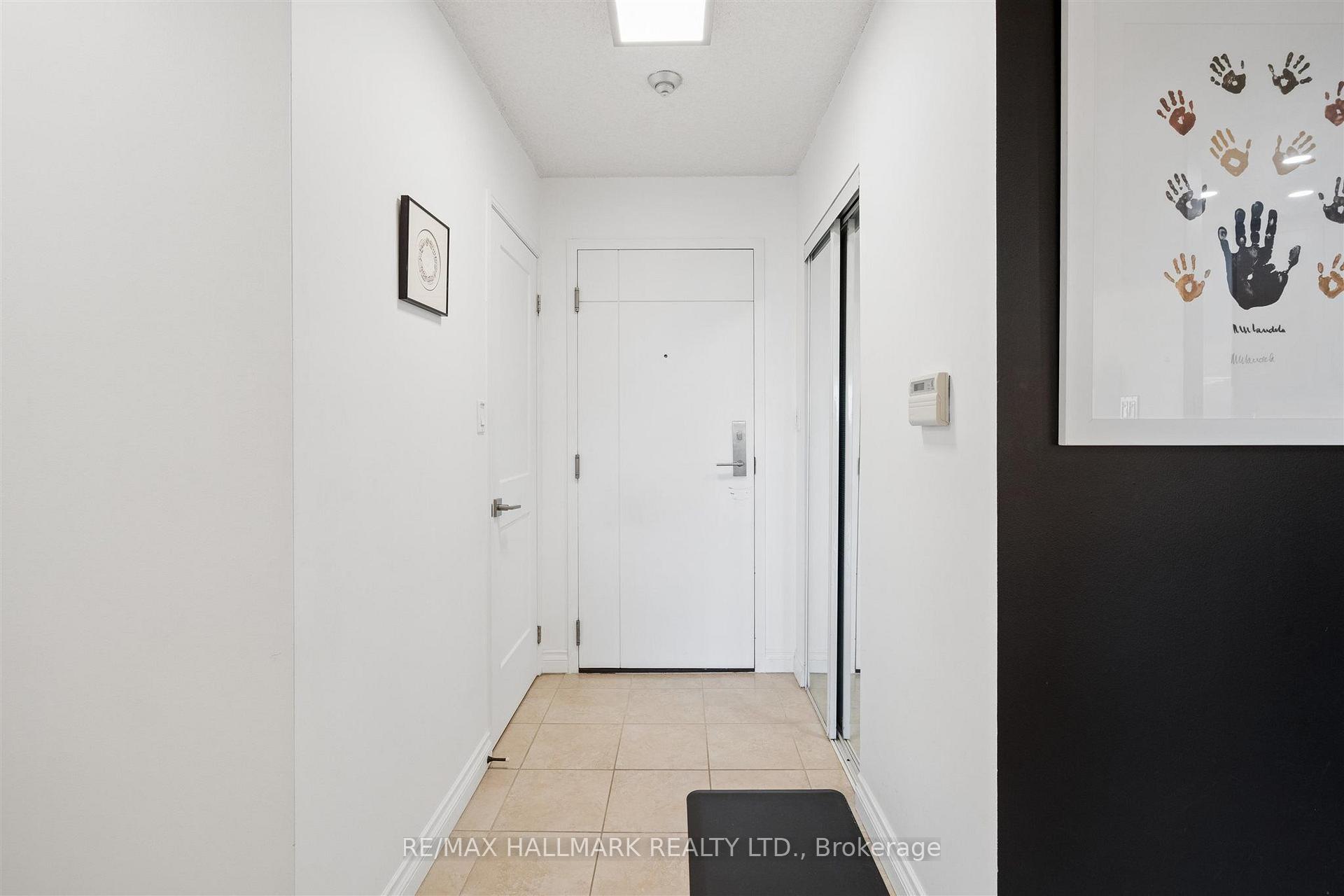 2267 Lakeshore Boulevard W 707, Toronto Unit: 707
