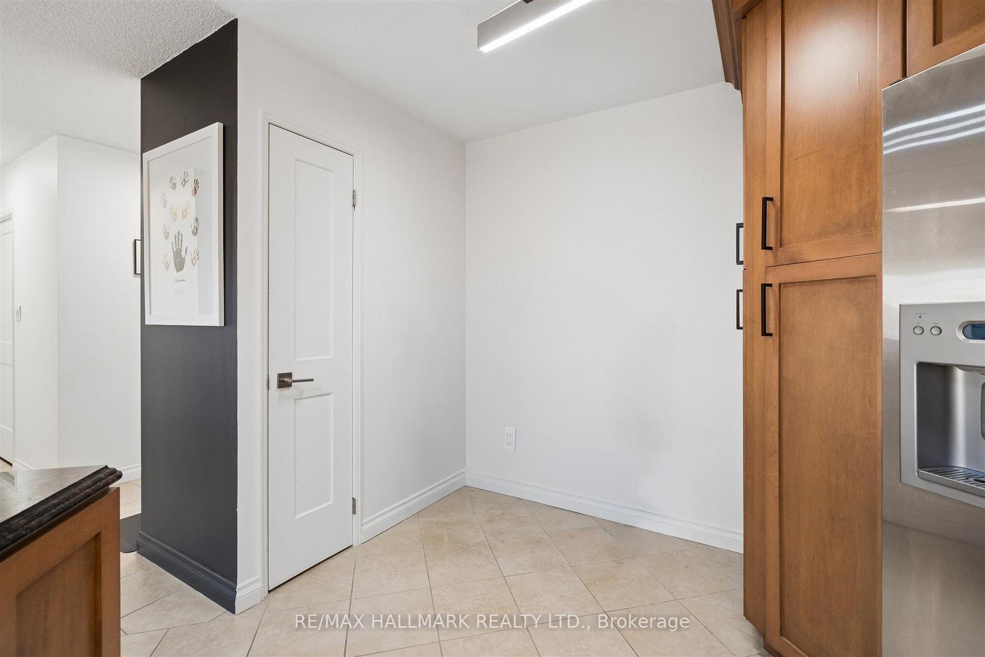 2267 Lakeshore Boulevard W 707, Toronto Unit: 707