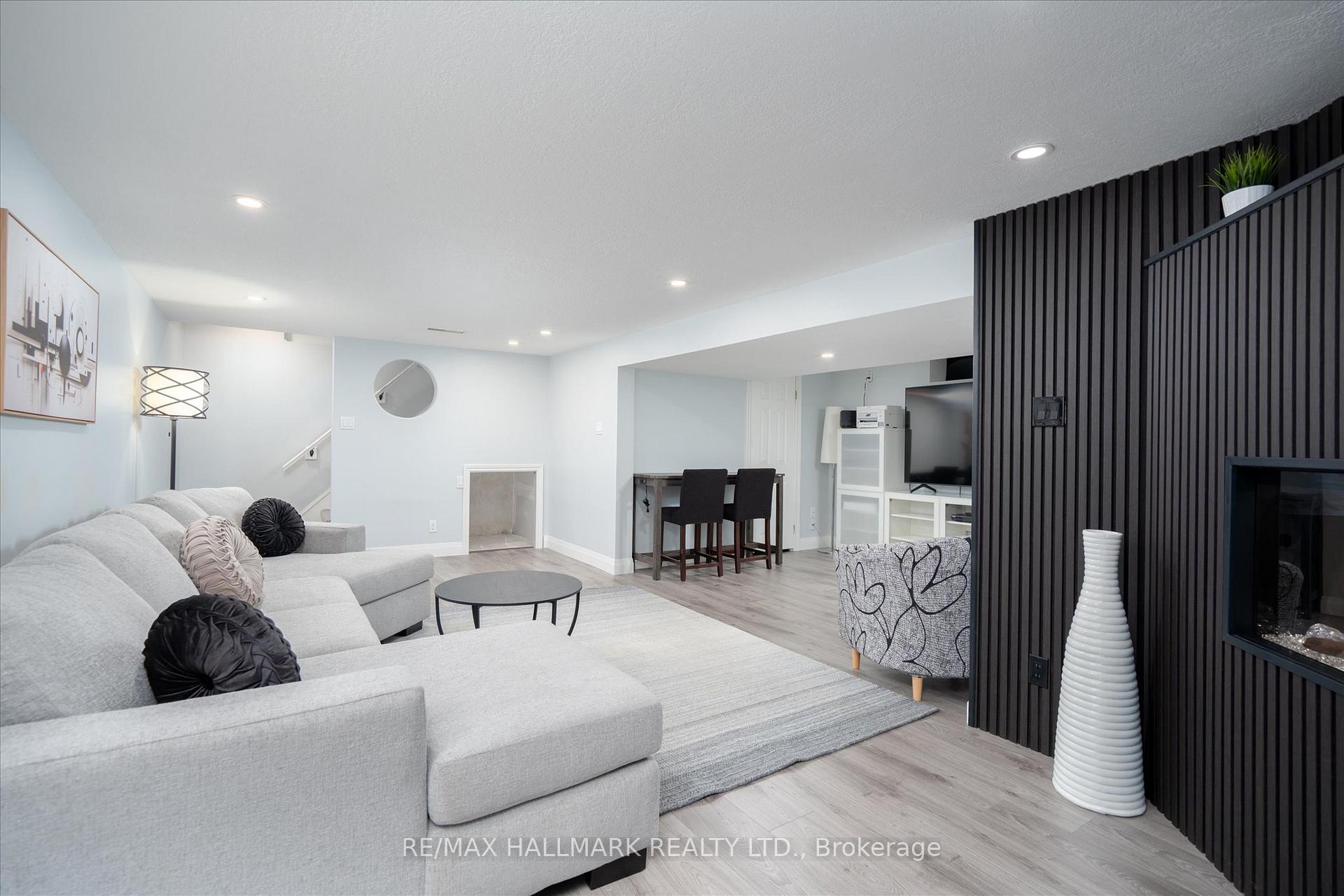 119 Charlotte Place