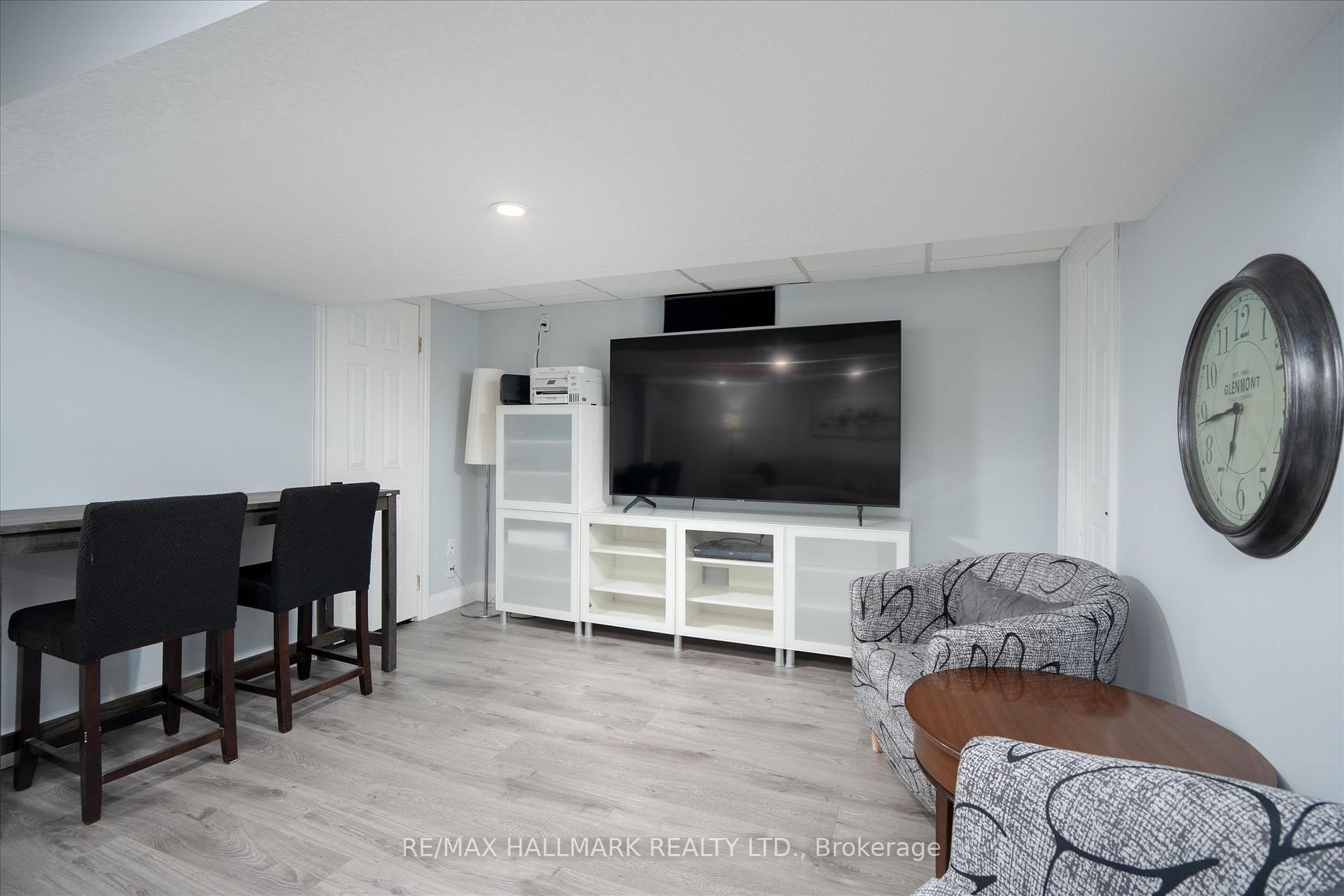 119 Charlotte Place